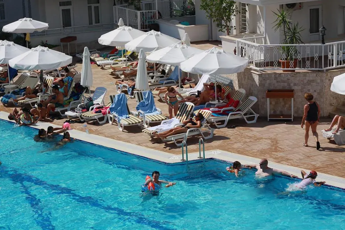 Swimming Pool in Merve Sun Hotel & SPA