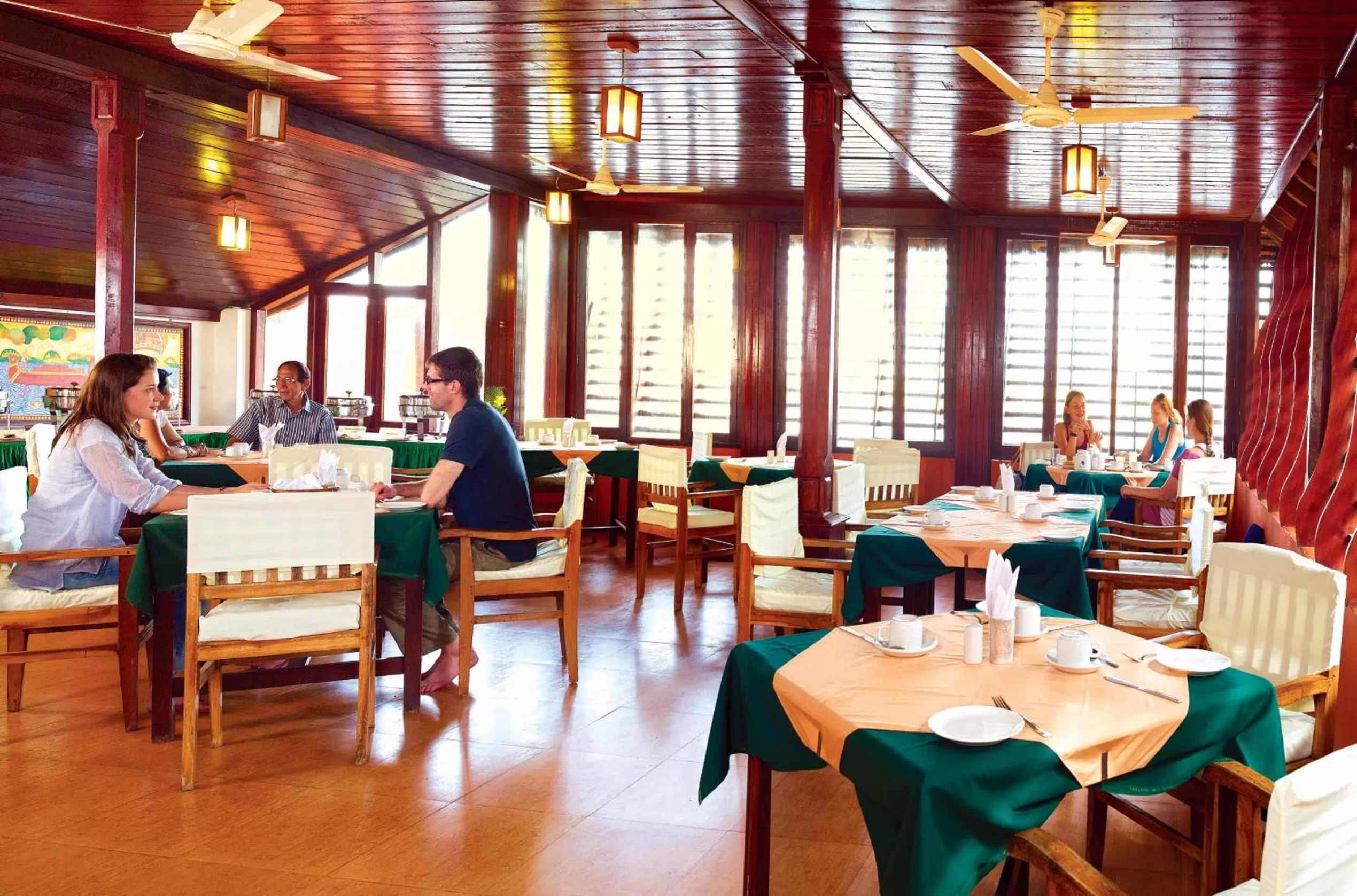 Restaurant/places to eat in Beach and Lake Ayurvedic Resort, Kovalam