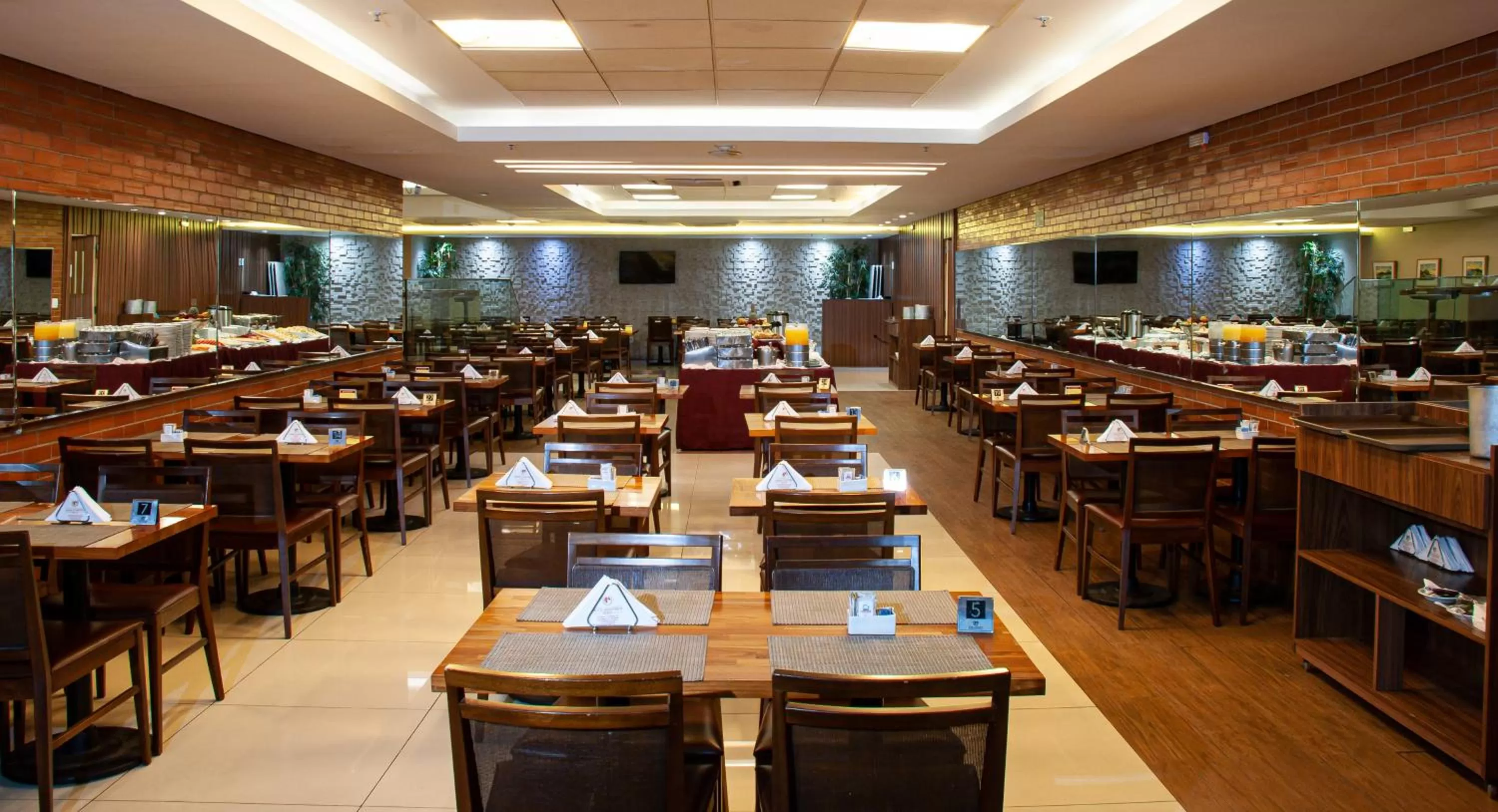 Restaurant/places to eat in Hotel Atlântico Rio