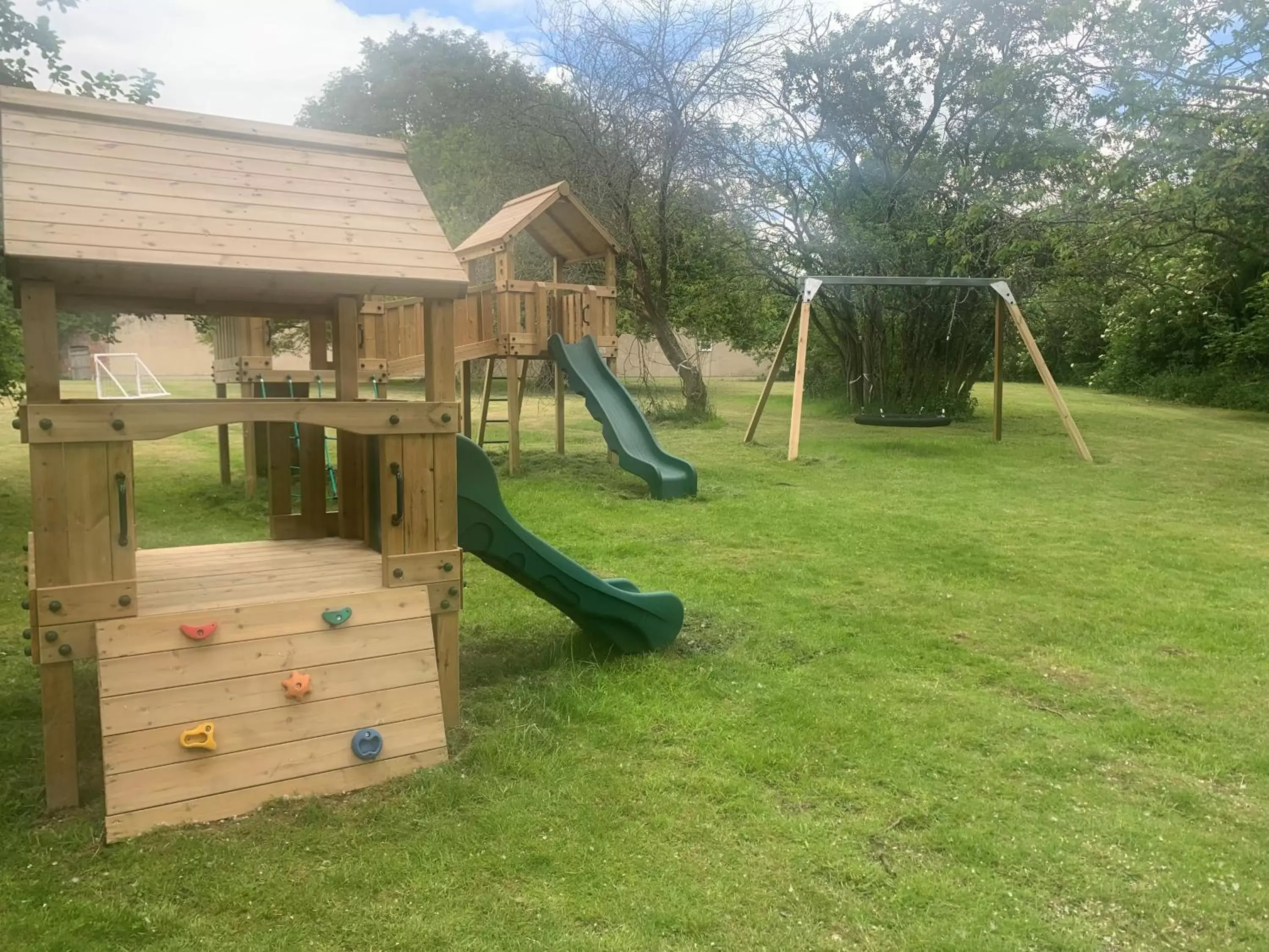 Children play ground, Children's Play Area in The Retreat Elcot Park