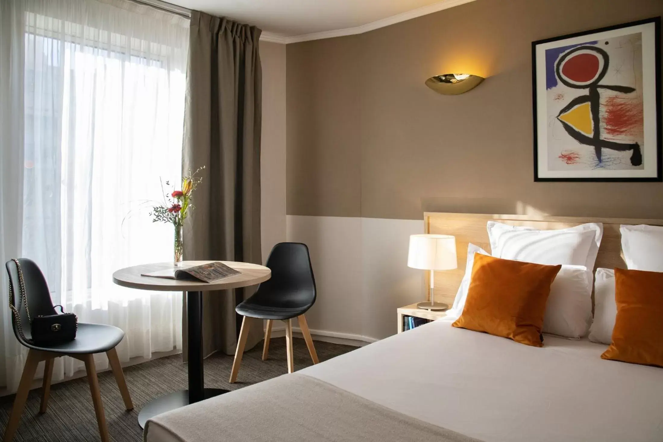Bedroom, Bed in Amarante Cannes