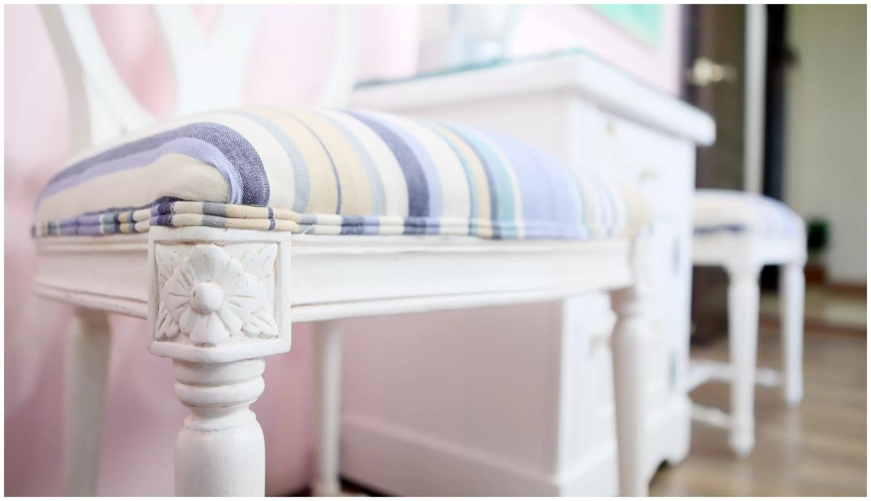 Decorative detail, Bed in Errantry Lodge & Studio
