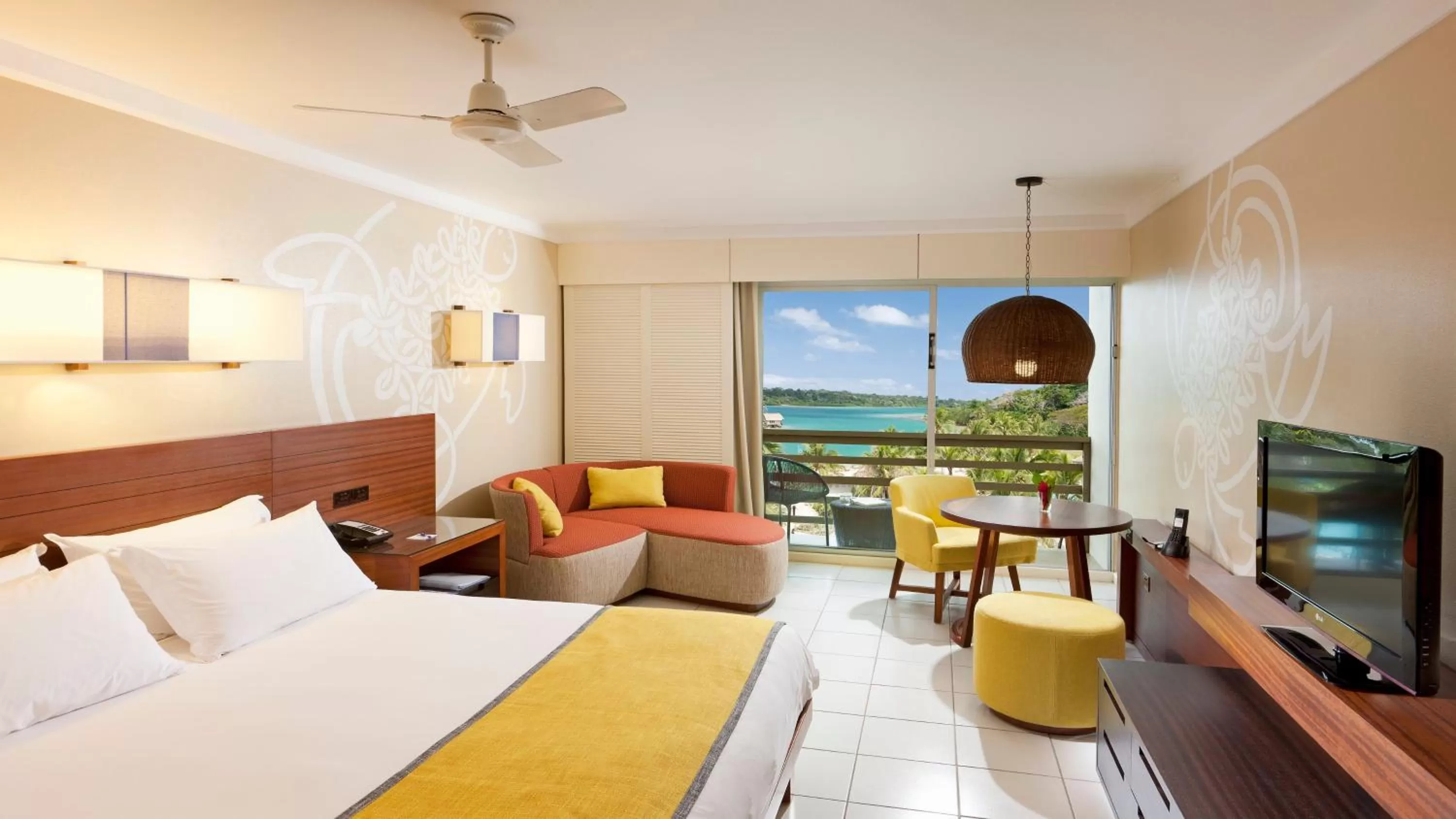 Photo of the whole room, Bed in Holiday Inn Resort Vanuatu by IHG