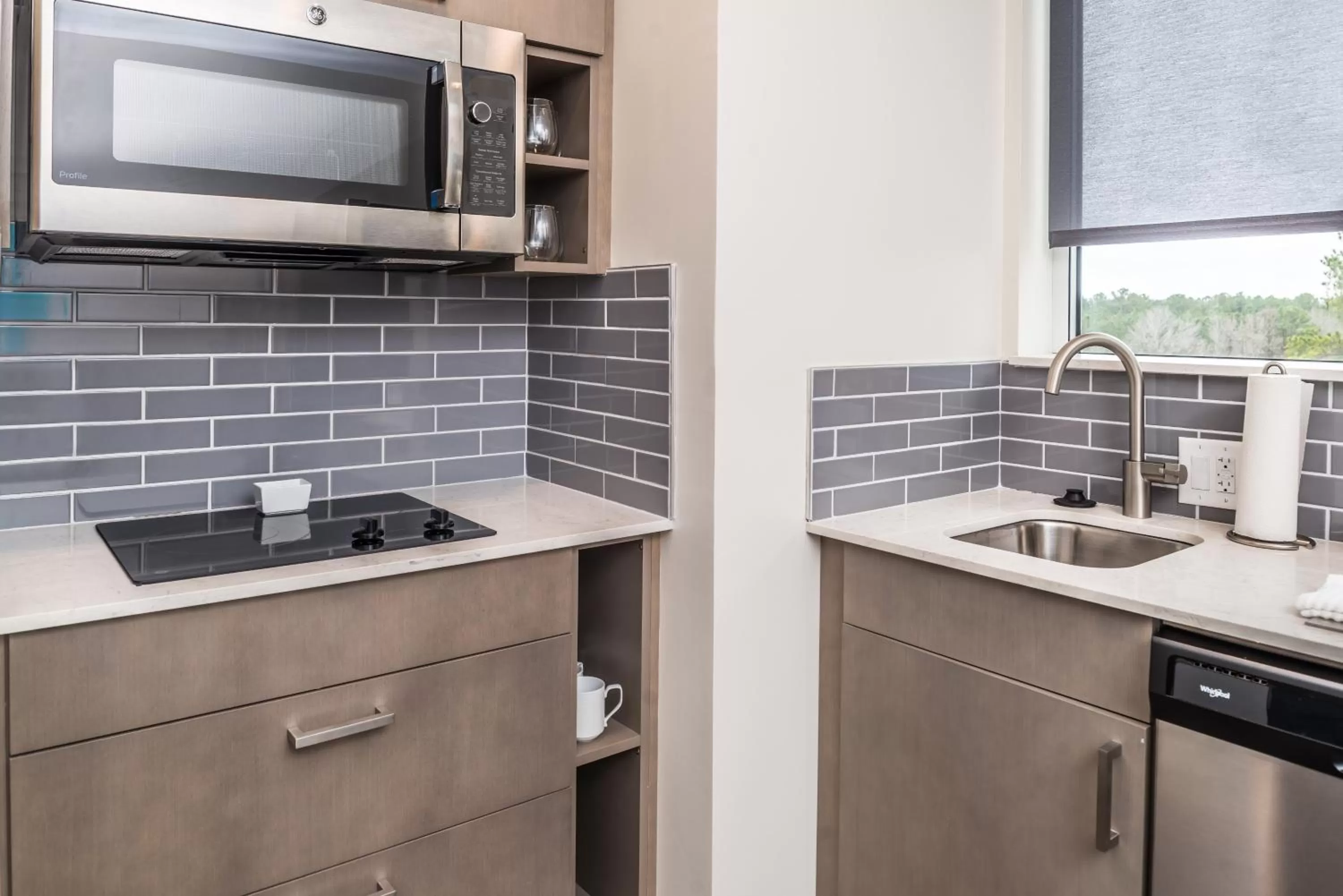 Kitchen or kitchenette in Hyatt House Raleigh/Rdu/Brier Creek