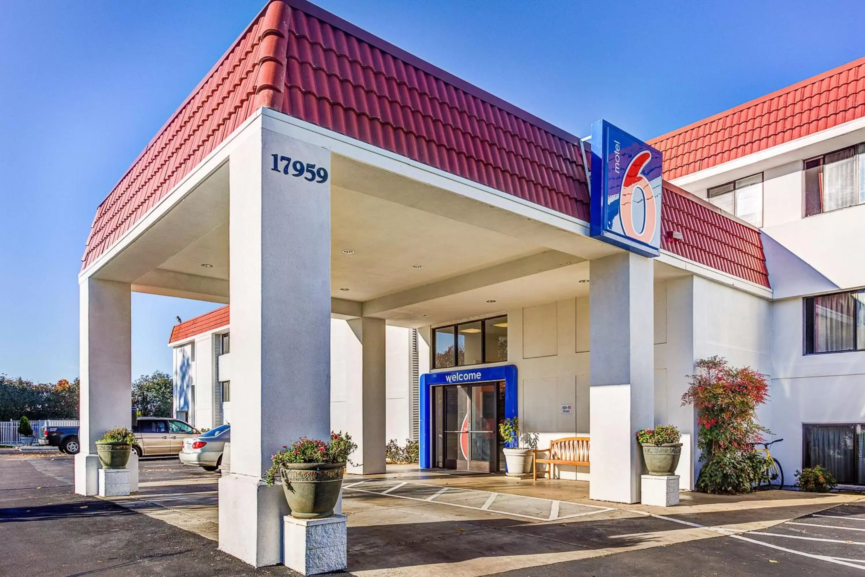 Property building in Motel 6-Portland, OR - Tigard West