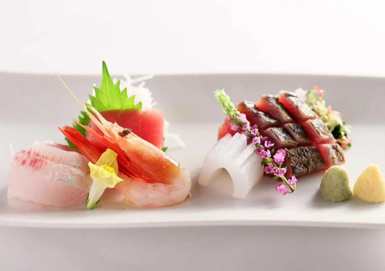 Food close-up in Aura Tachibana