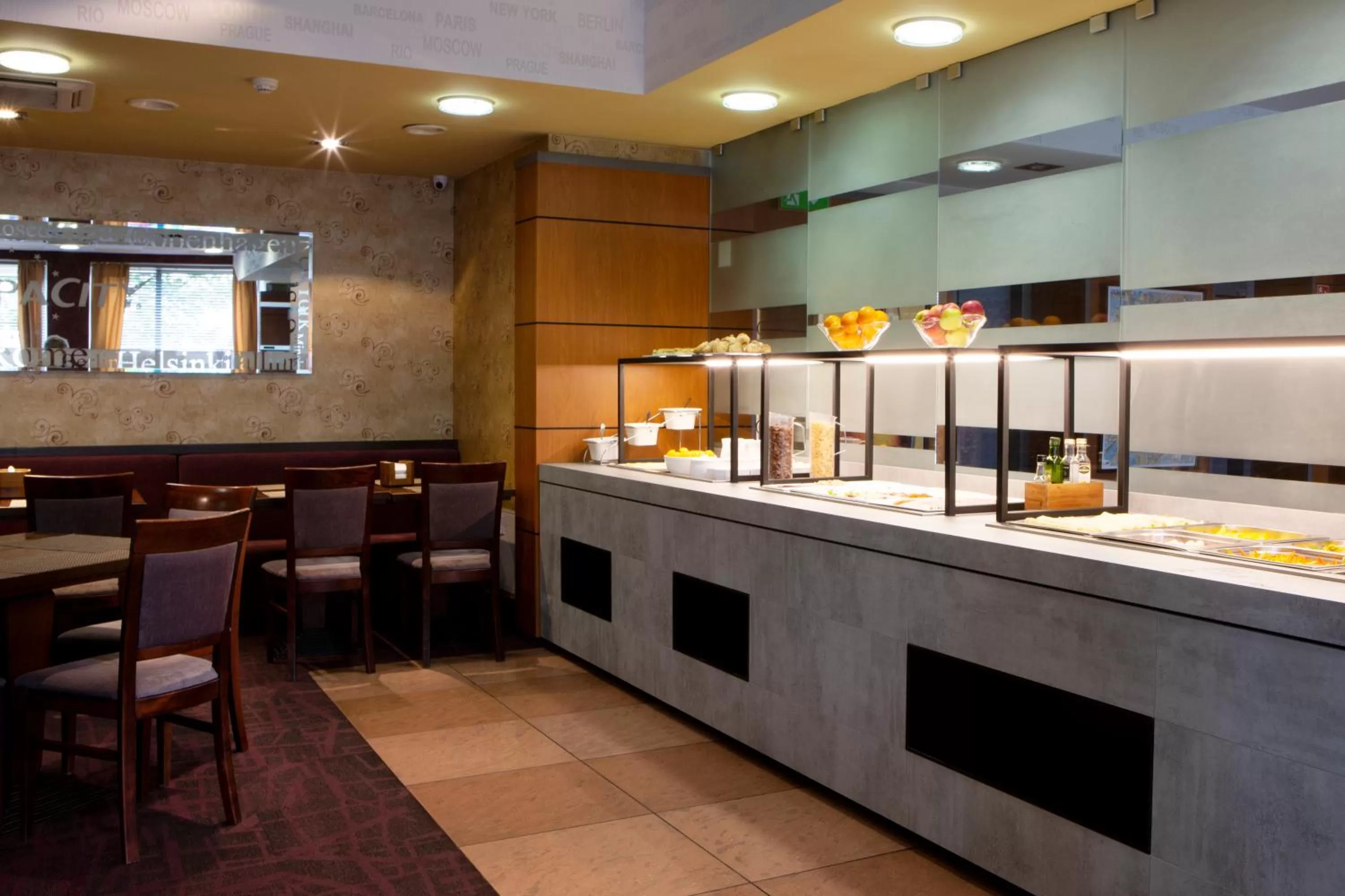 Breakfast in Art City Inn