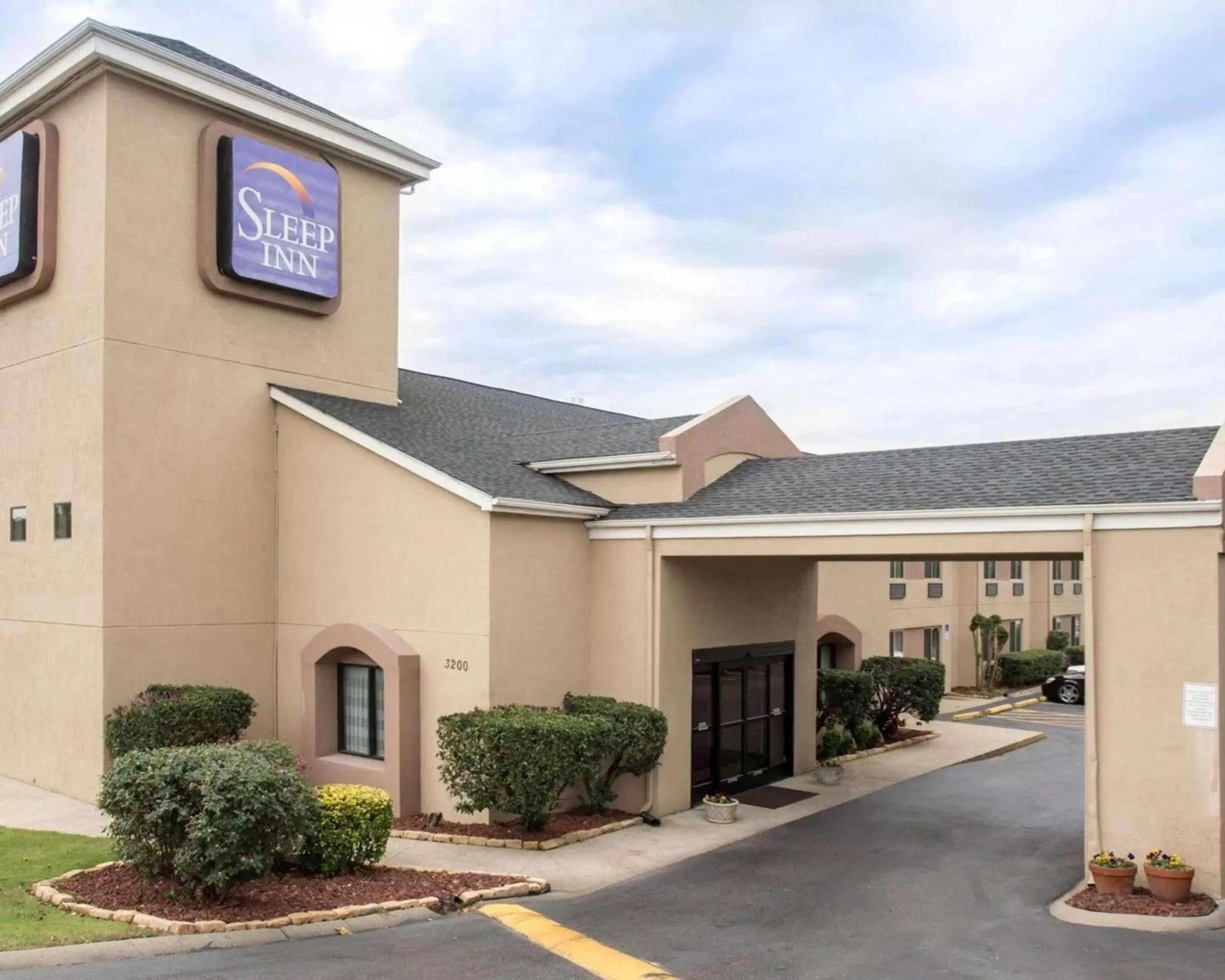 Property Building in Sleep Inn Nashville Downtown Opryland Area