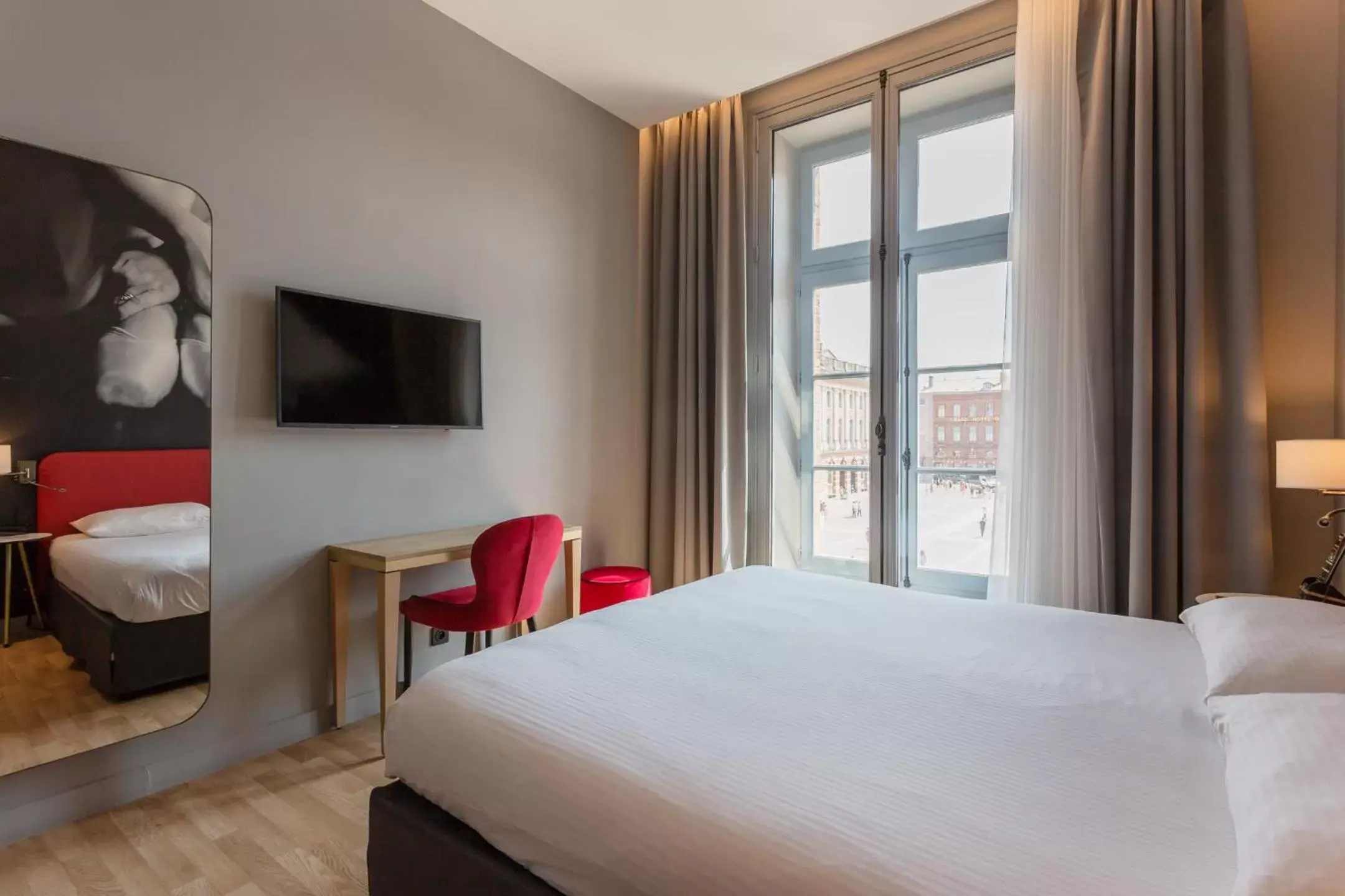 Nearby landmark, Bed in Ibis Styles Toulouse Capitole