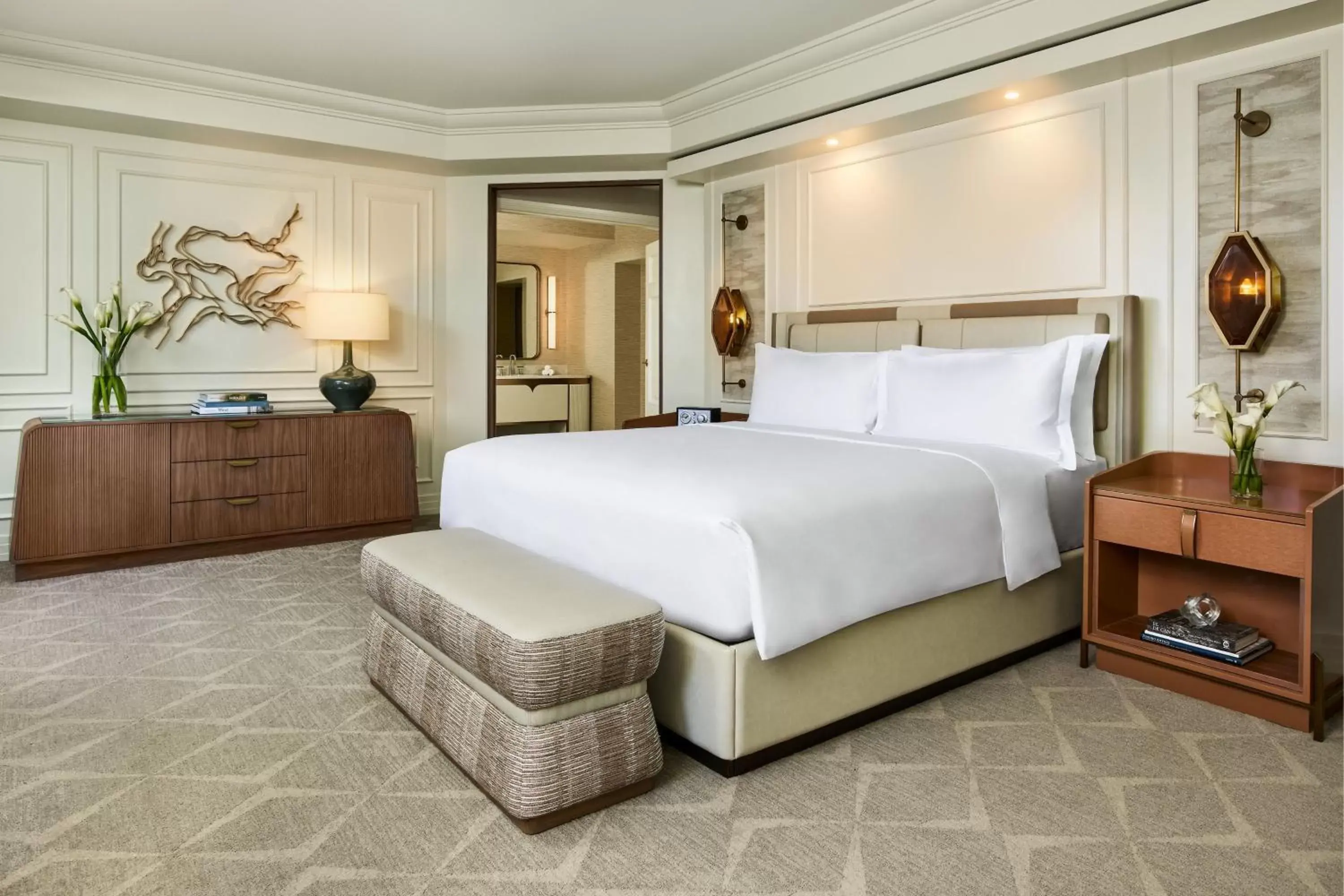Bedroom, Bed in The Ritz-Carlton, Denver