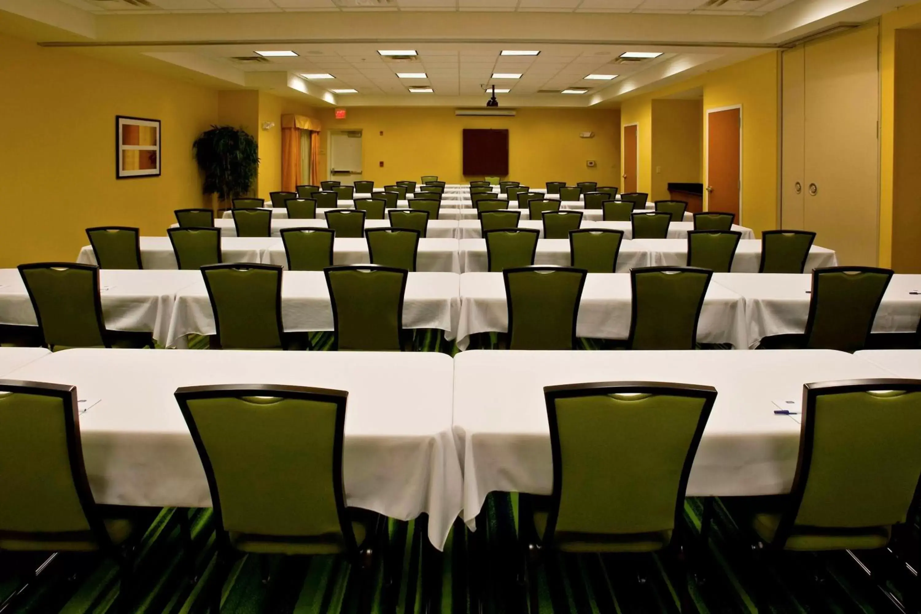 Meeting/conference room in Fairfield Inn & Suites Louisville East