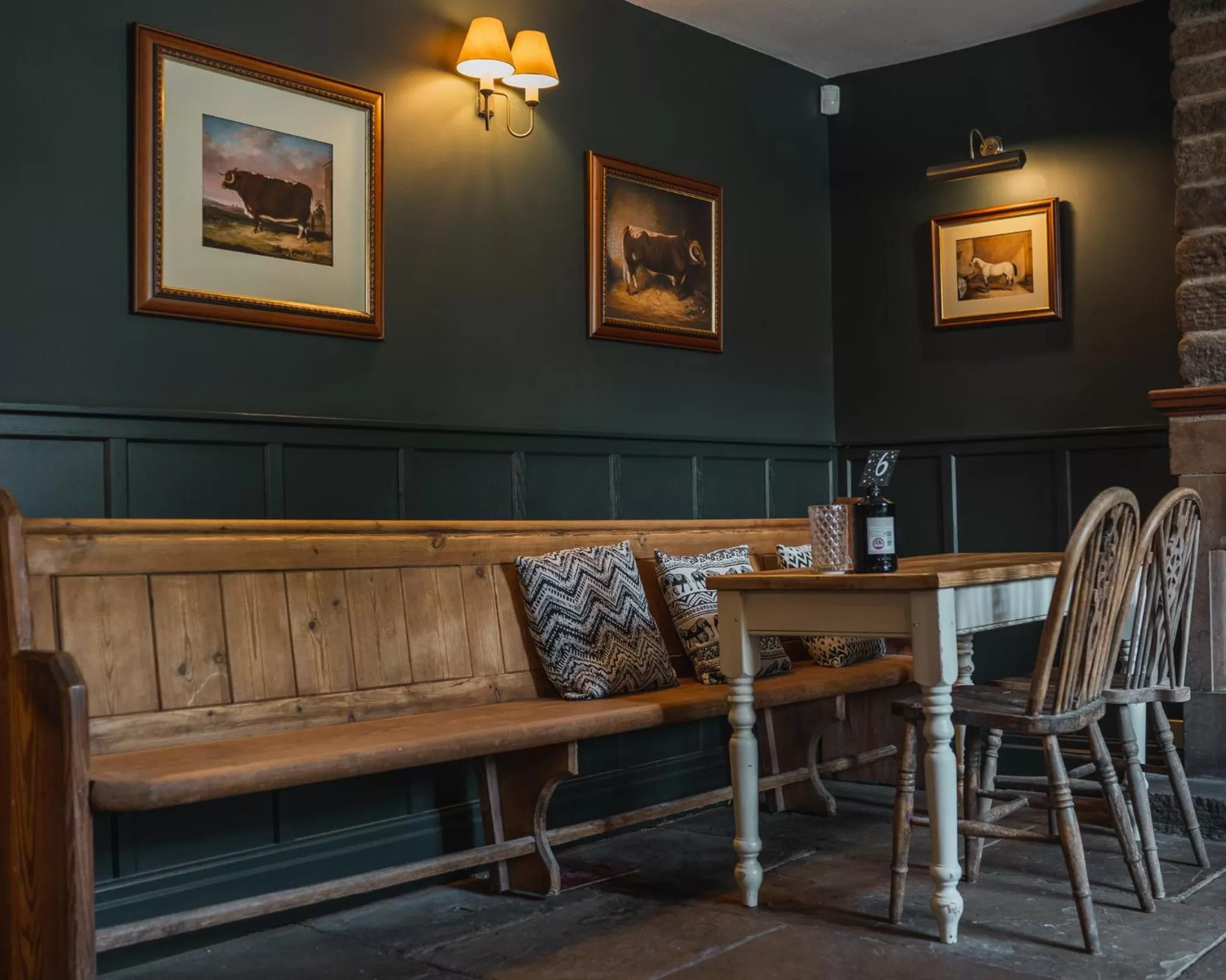 Restaurant/places to eat in The Old Hall Inn