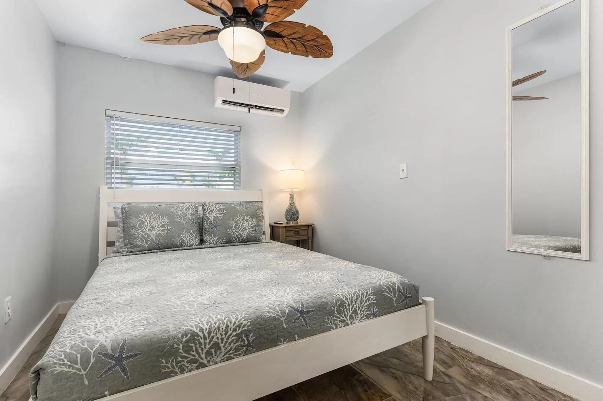 Bedroom, Bed in Matlacha on Shoreview