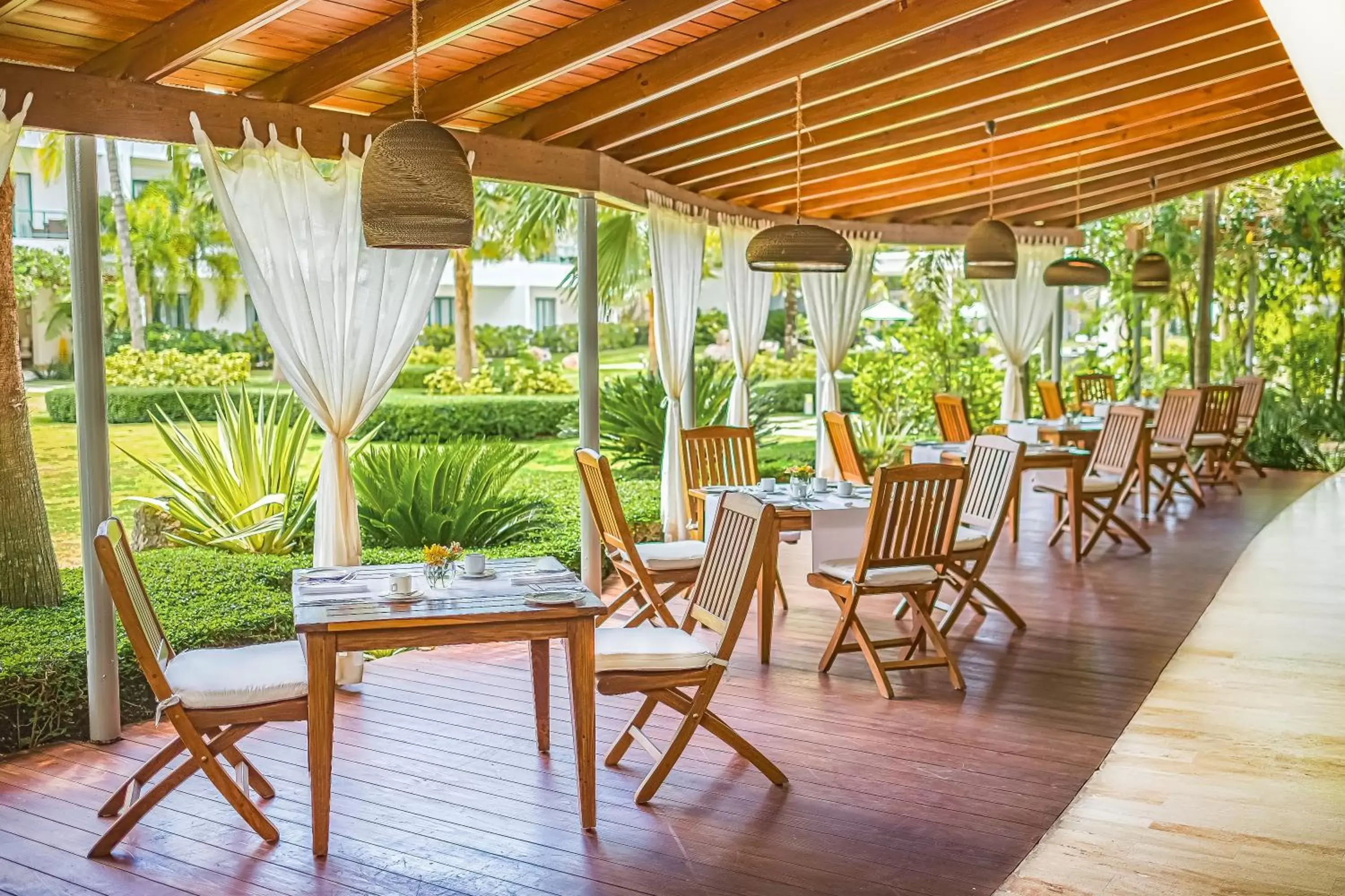 Patio, Restaurant/Places to Eat in Sublime Samana