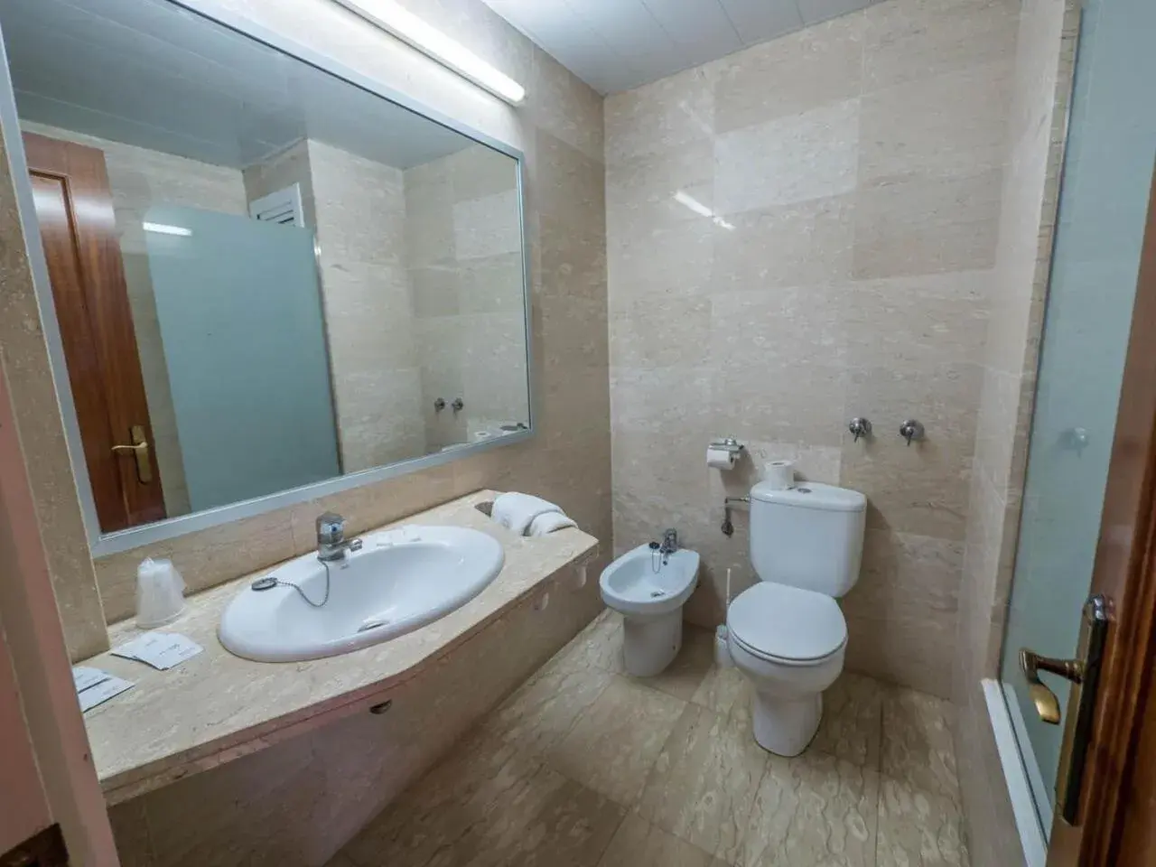 Decorative detail, Bathroom in Hotel Golden Sand