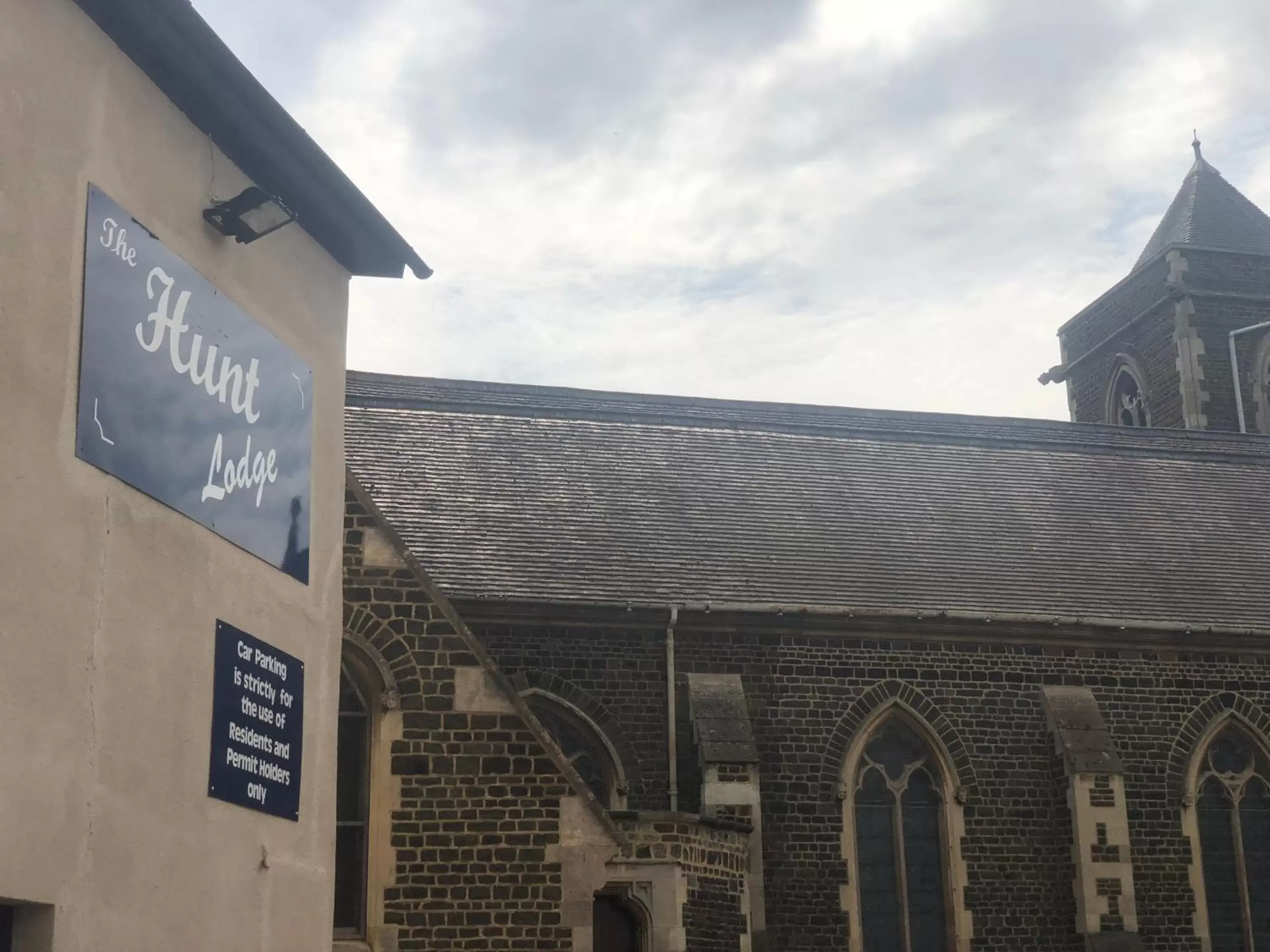 The Hunt Lodge The Hunt Lodge