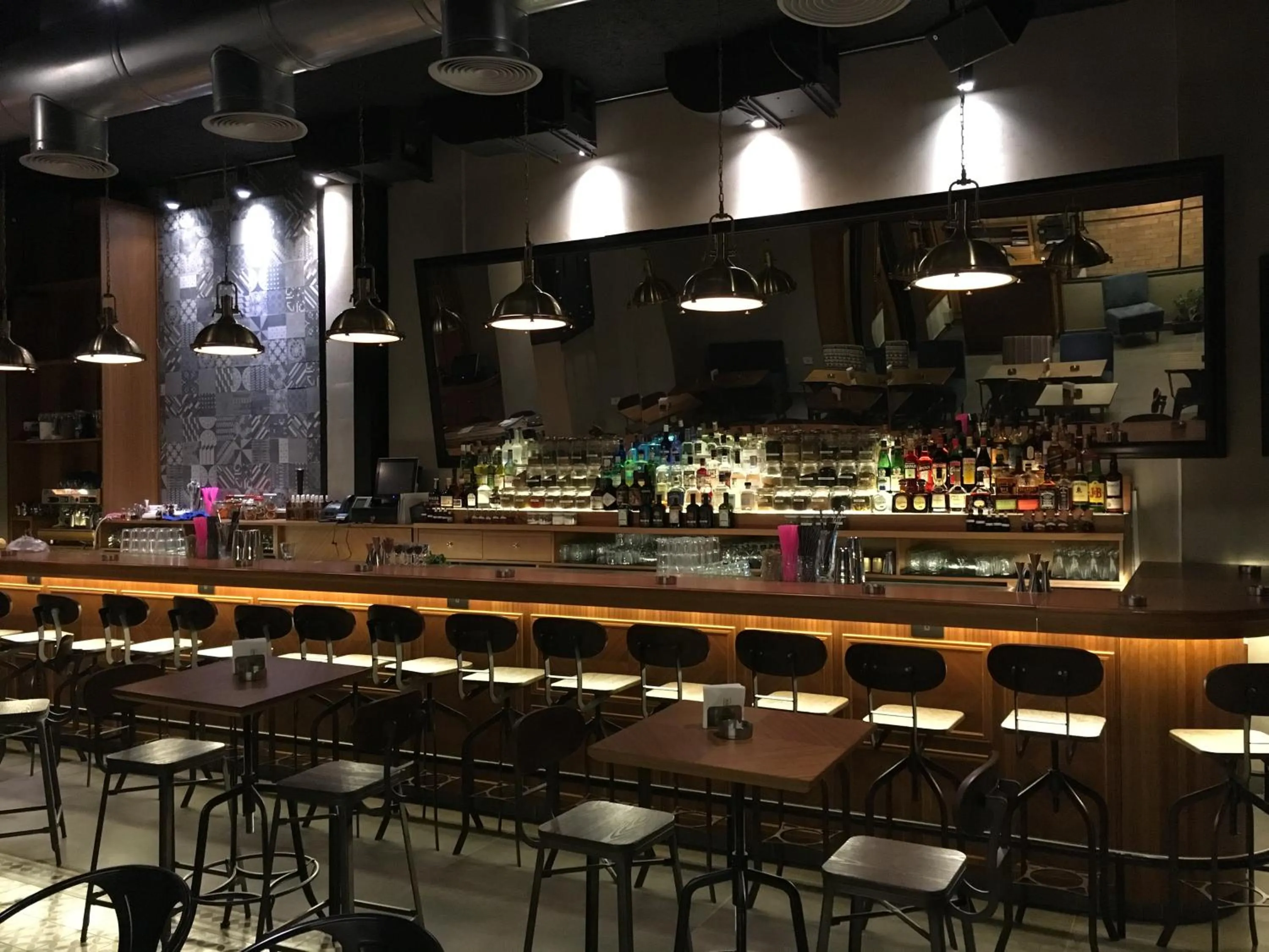 Restaurant/places to eat in Caramel Boutique Hotel