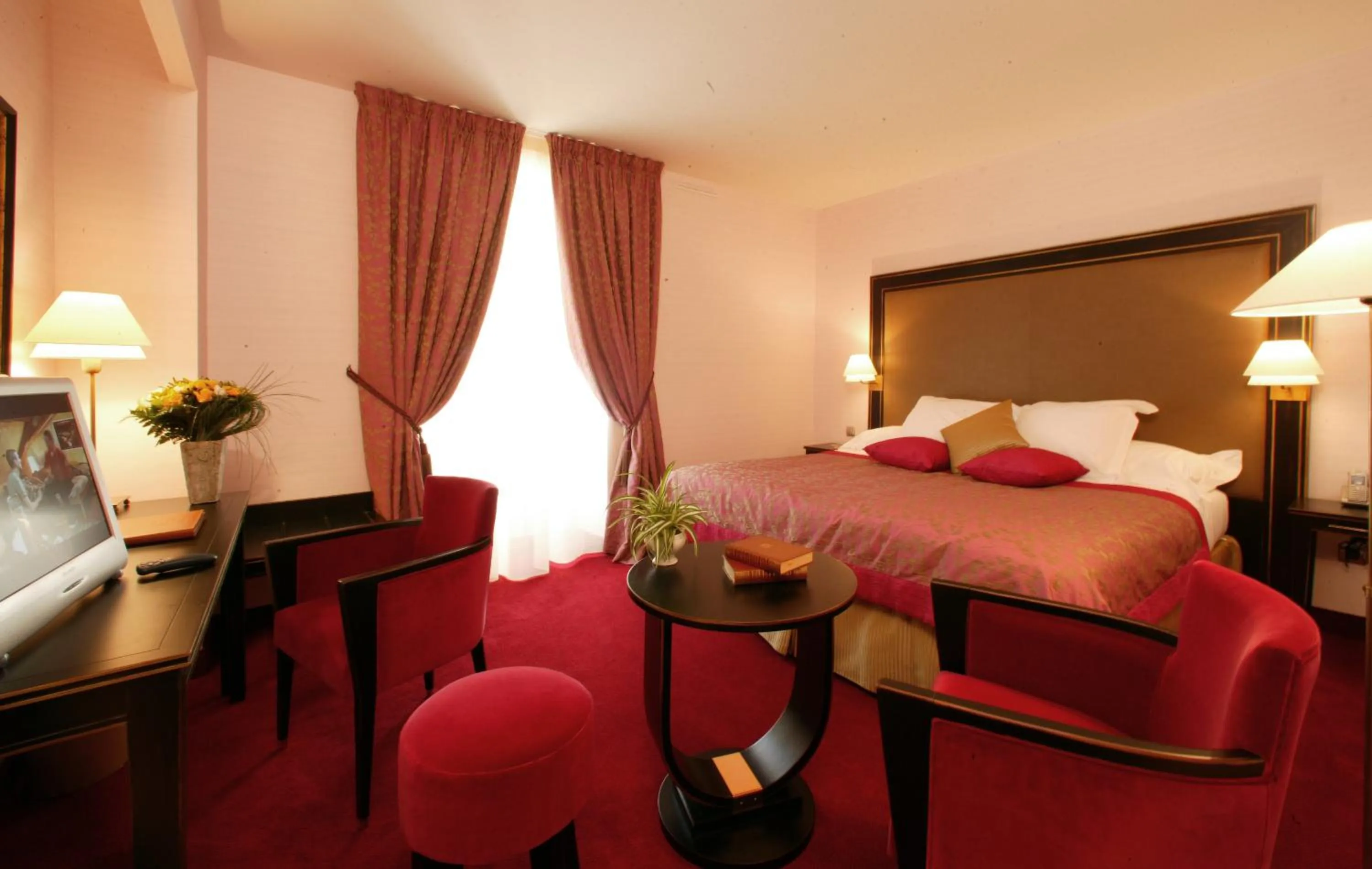 Bedroom, Bed in Clos La Boëtie &amp; Spa