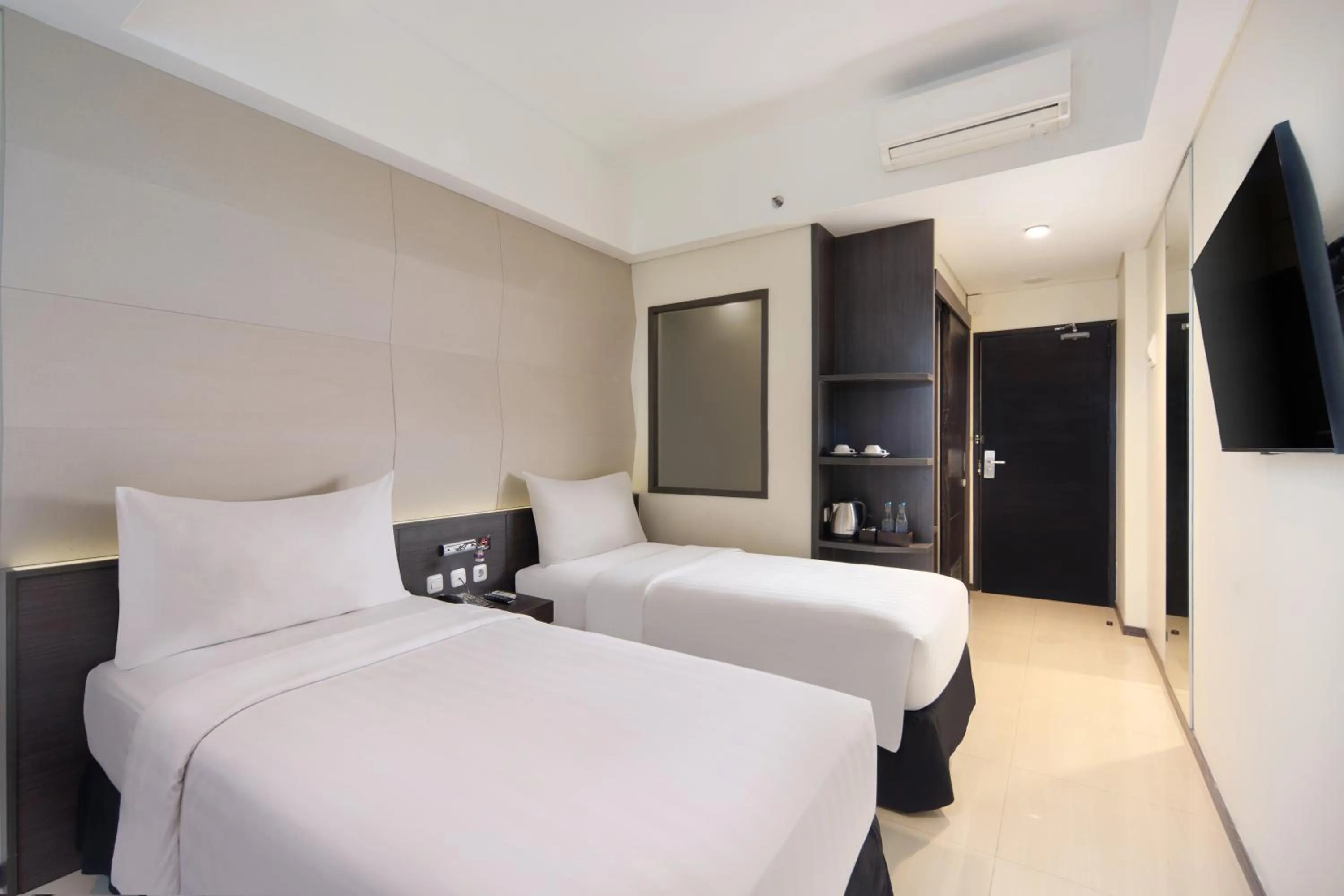 Bed in Fashion Hotel Legian