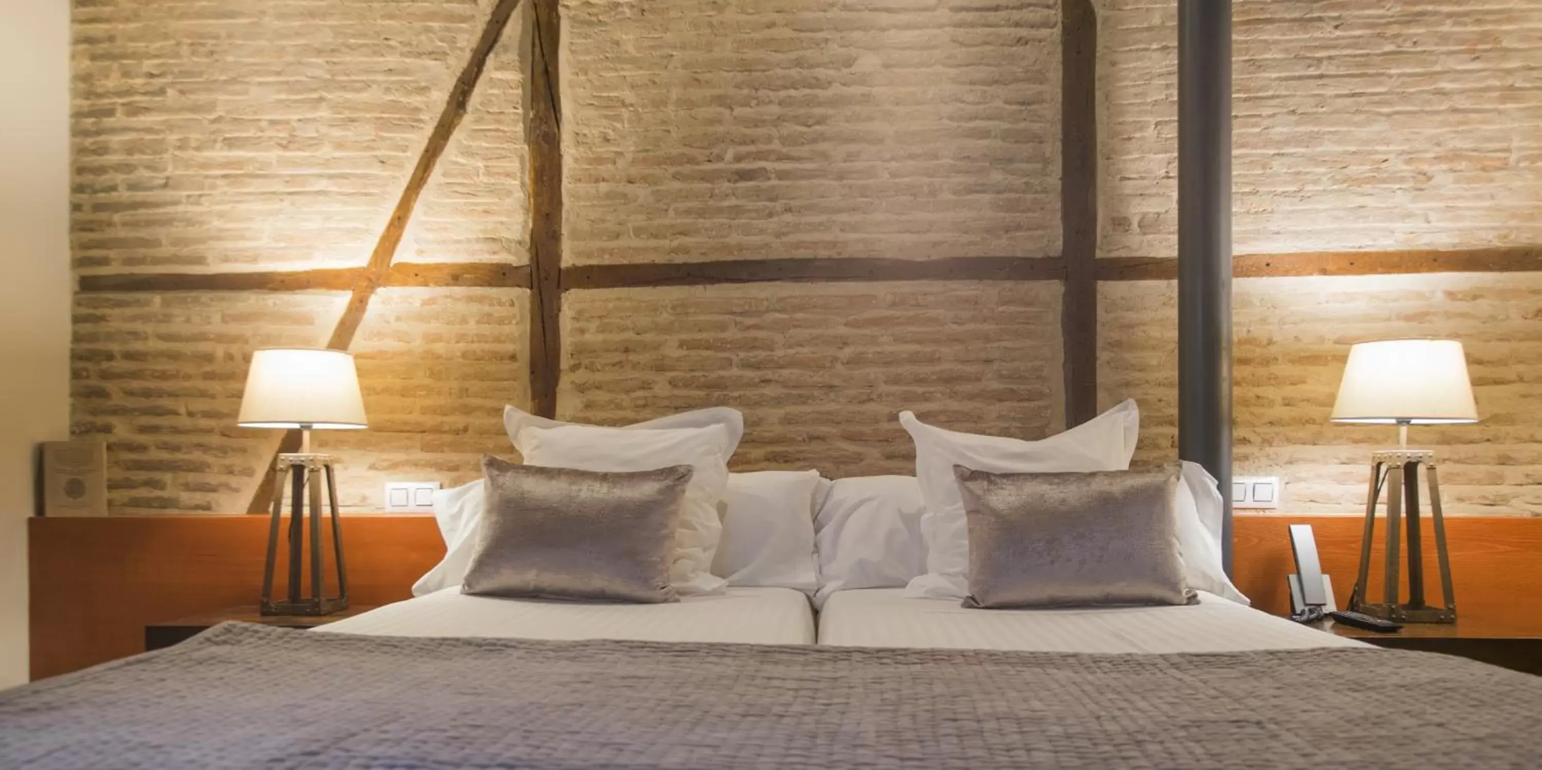 Bed in Abad Toledo Bed in Abad Toledo