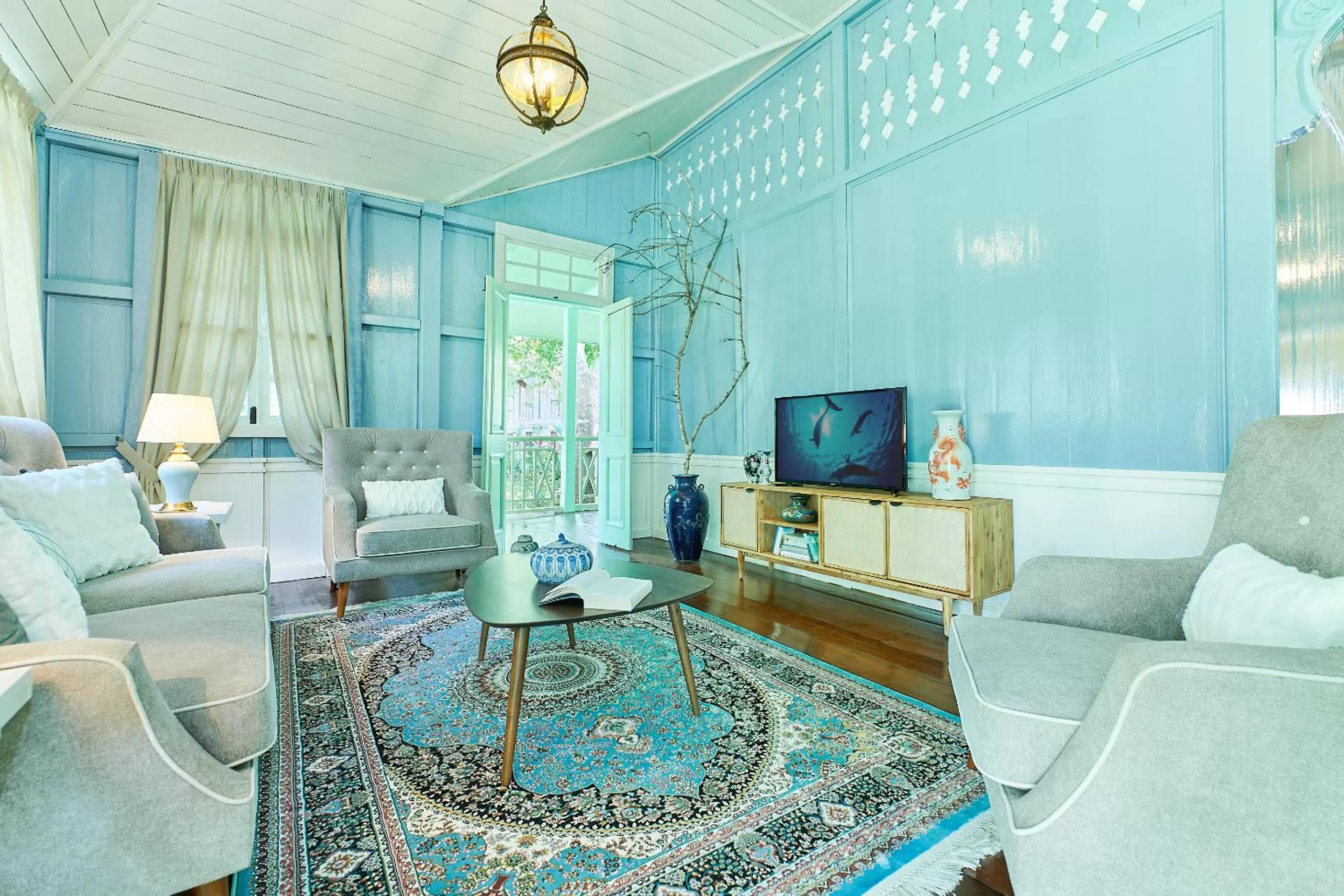 Living room in Temple Tree Resort