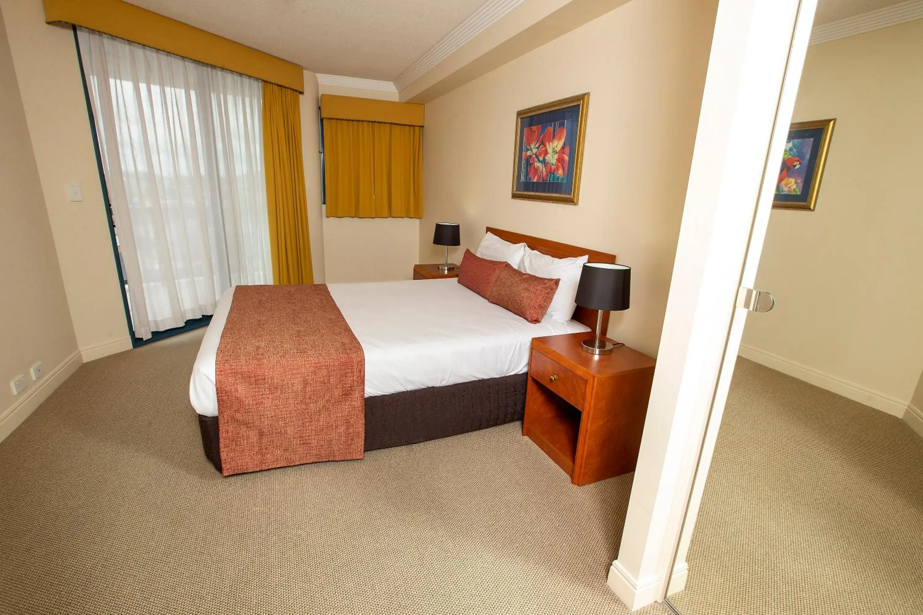 Bed in Springwood Tower Apartment Hotel