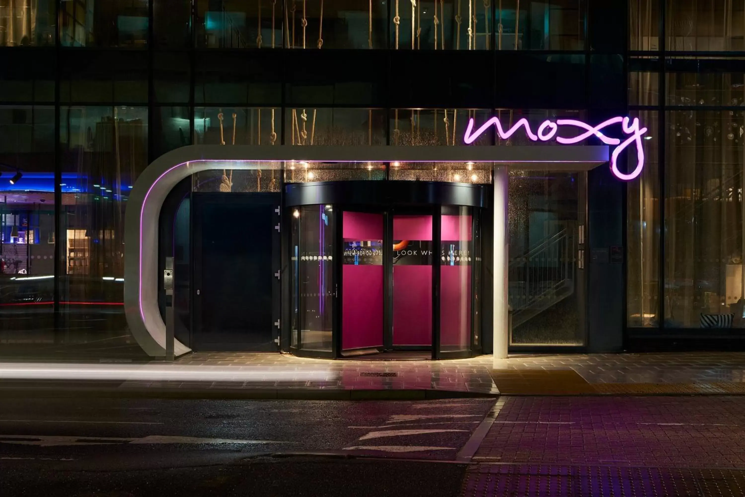 Property building in Moxy Southampton