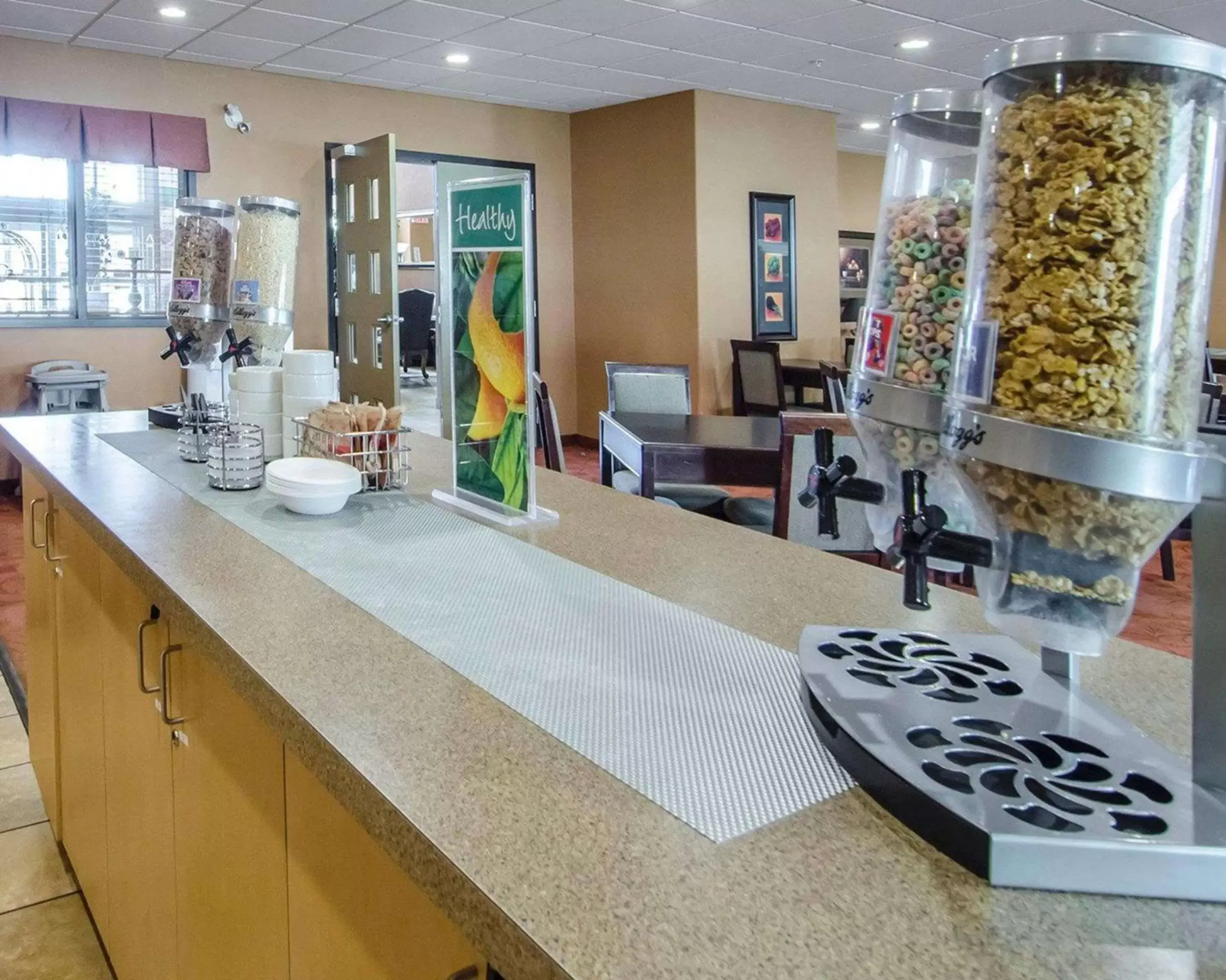 Restaurant/places to eat in Quality Inn & Suites Grand Prairie