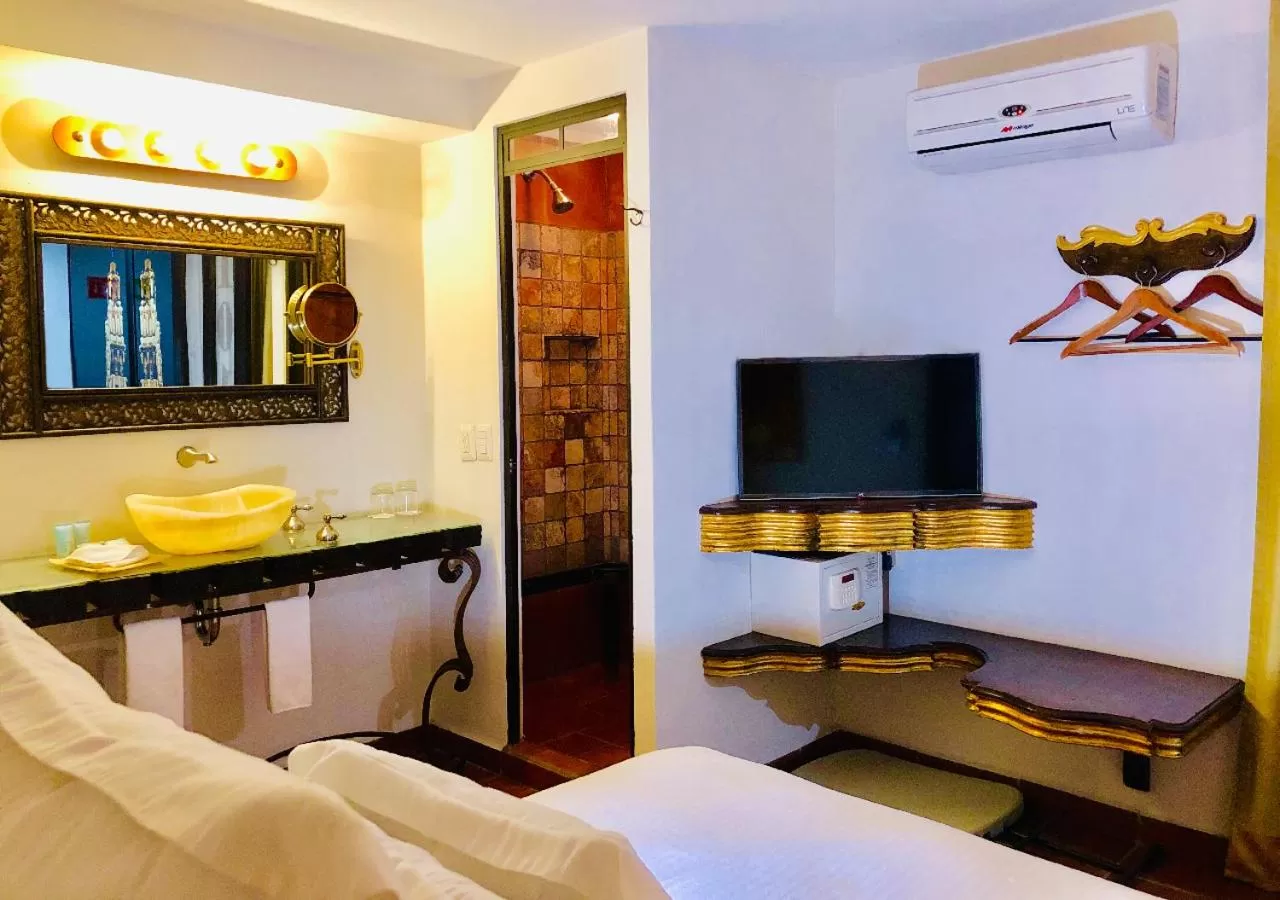 Photo of the whole room, Bed in Hotel Herencia By Hosting House