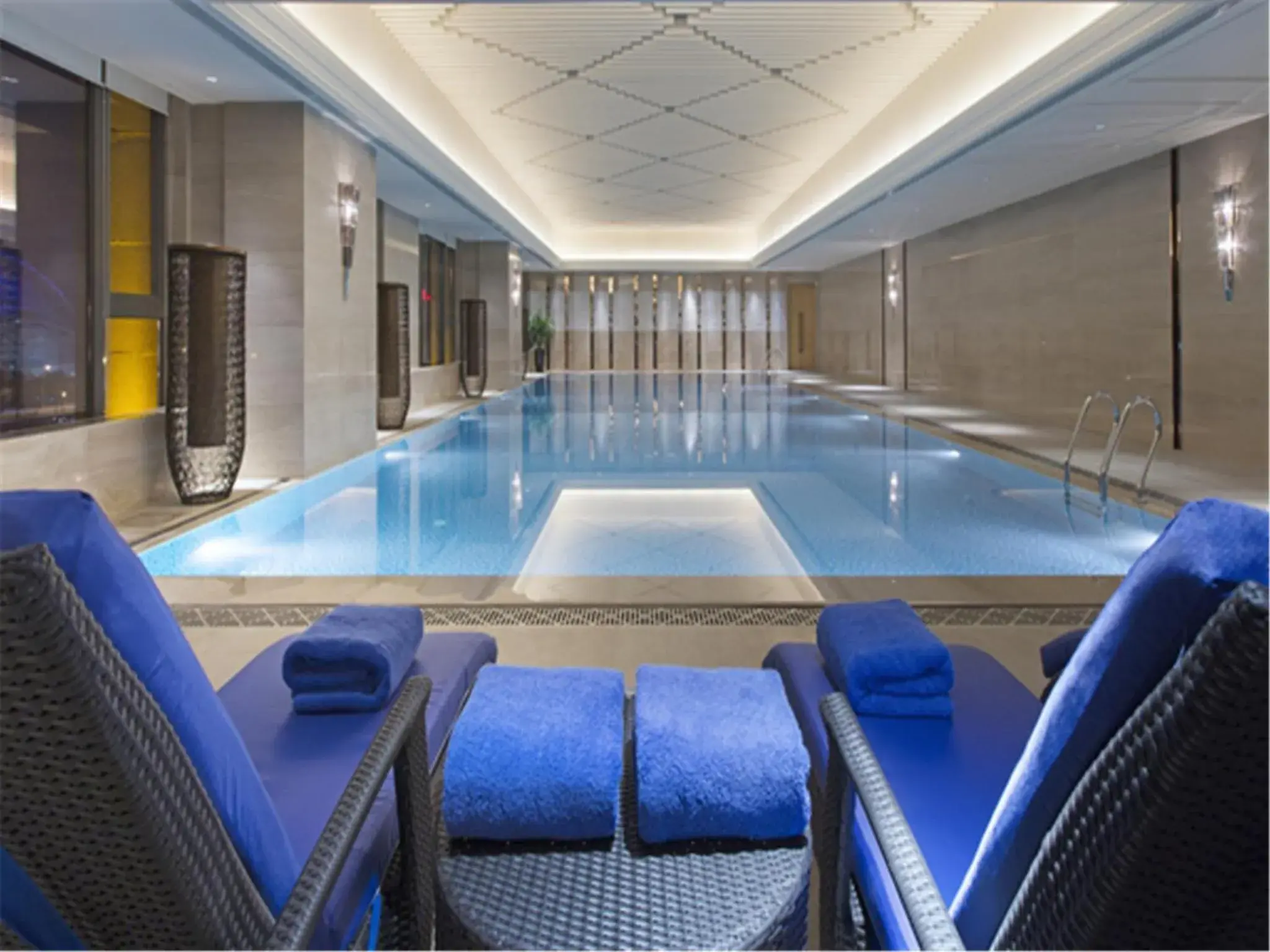 Swimming Pool in Wanda Vista Shenyang