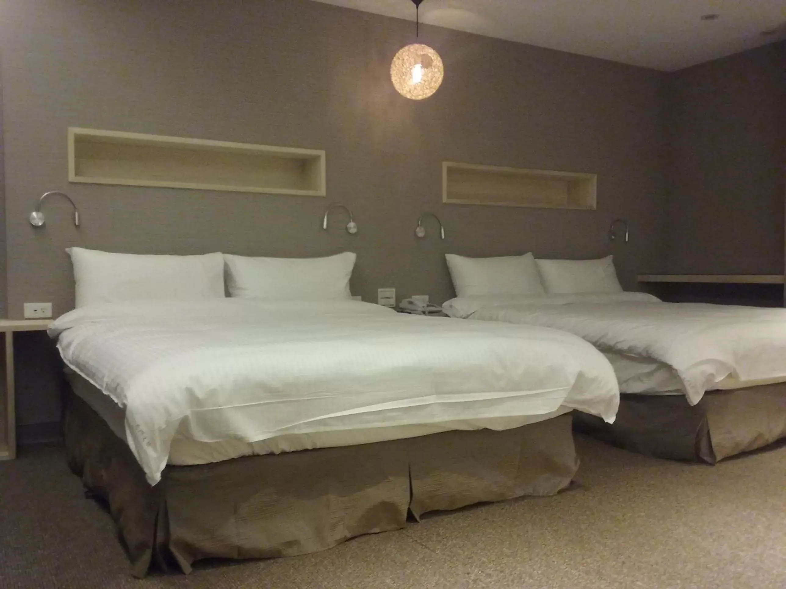 Bedroom, Bed in Bayman Hotel