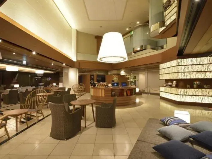 Communal lounge/ TV room, Restaurant/Places to Eat in Atami Seaside Spa & Resort