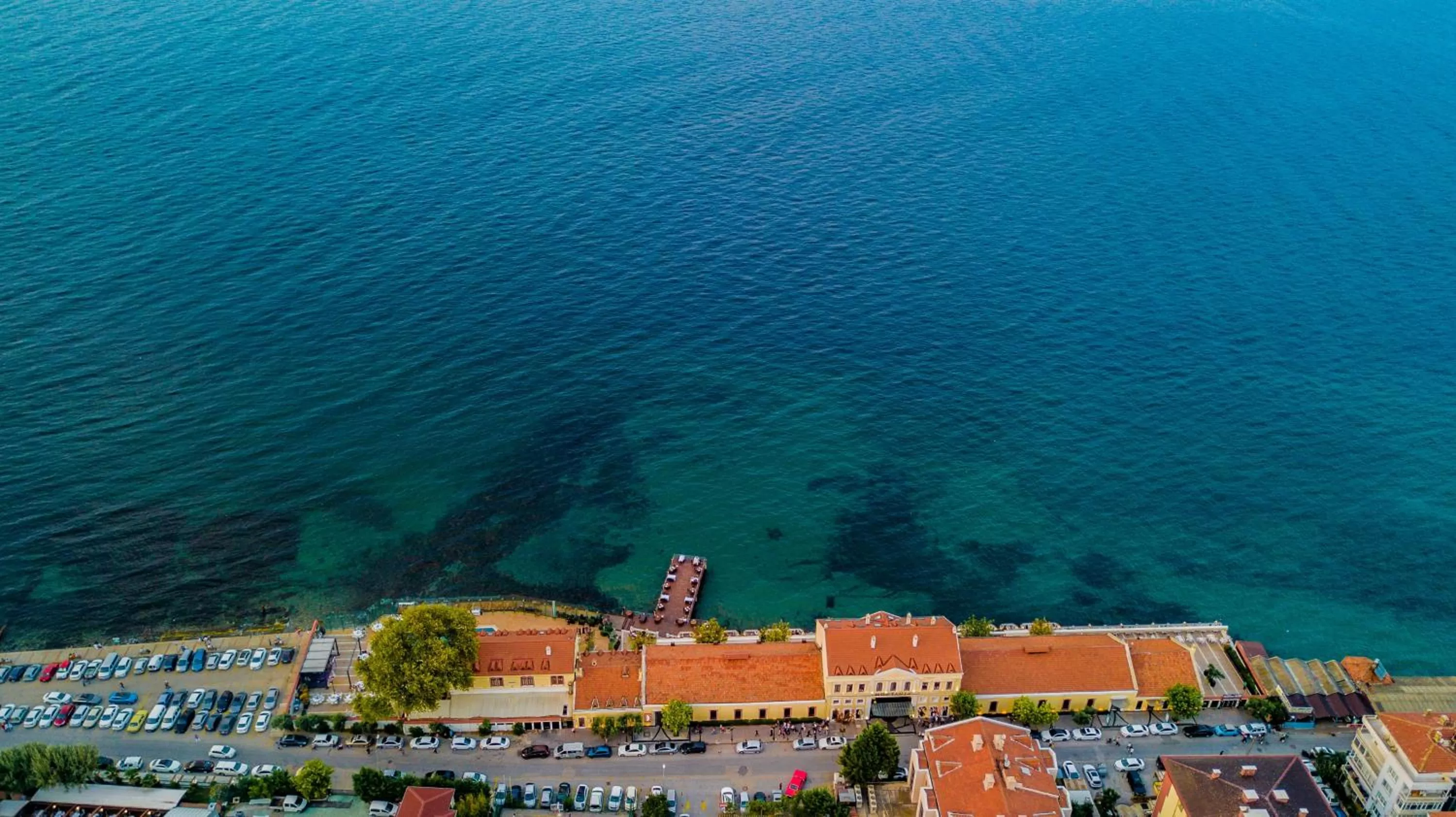 Property building in Montania Special Class Hotel