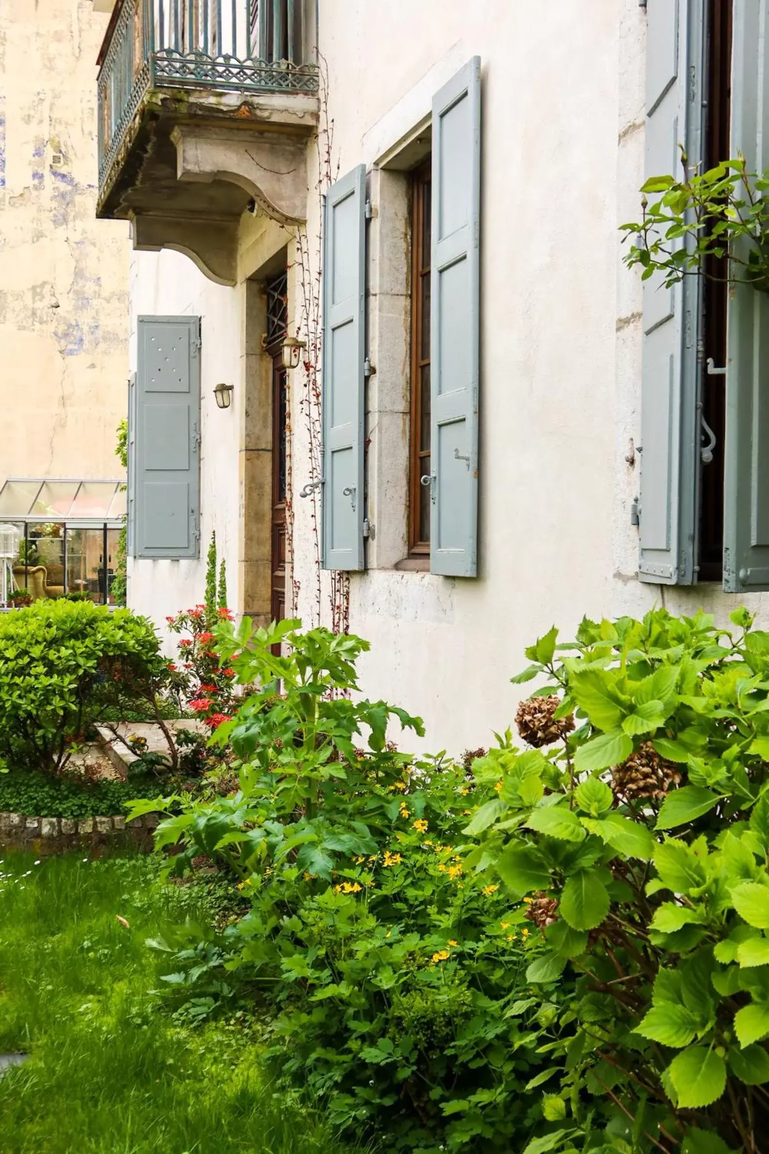 Garden view in Le Boutik Hotel