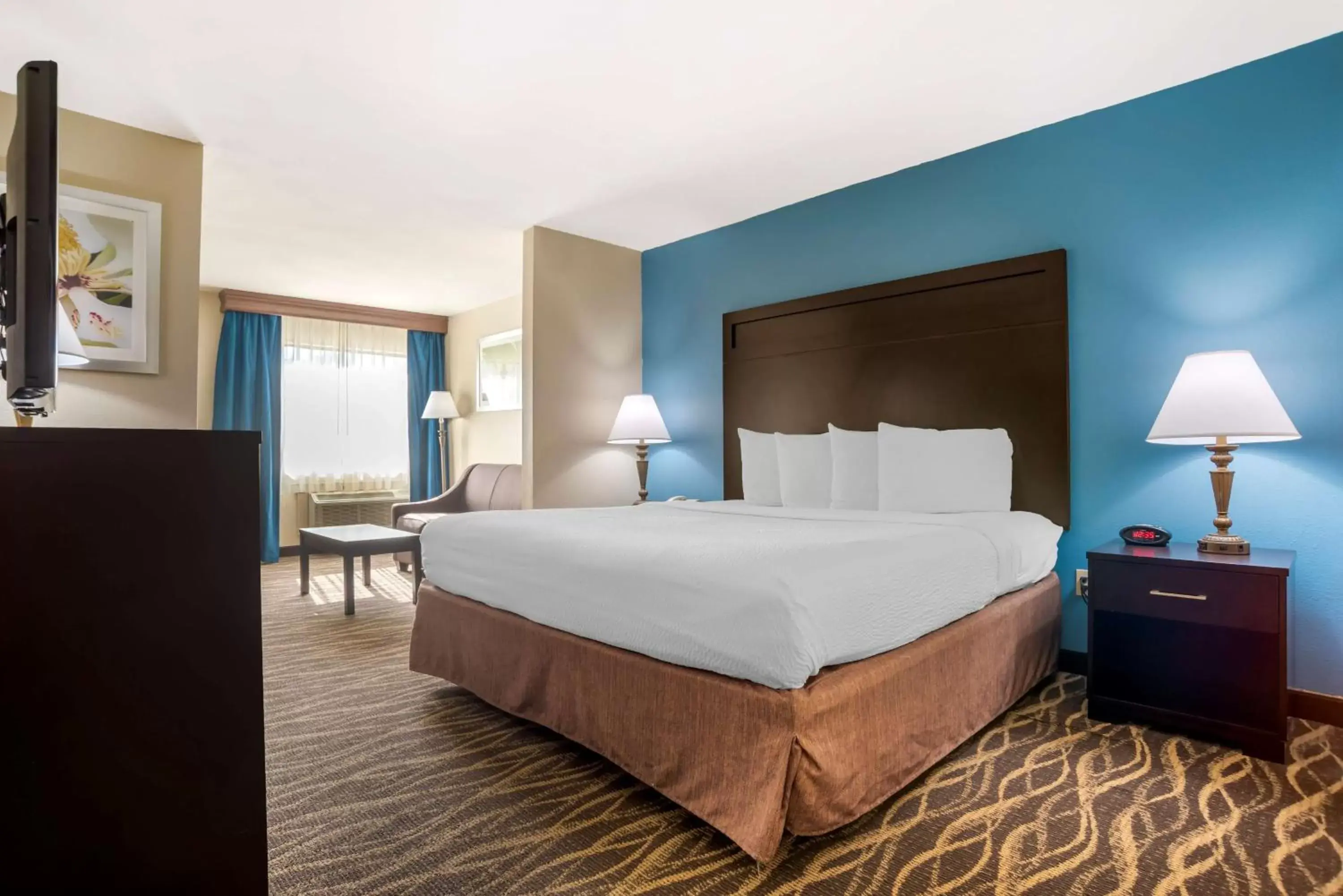 King Suite - Non-Smoking in Best Western Ville Platte King Suite - Non-Smoking in Best Western Ville Platte