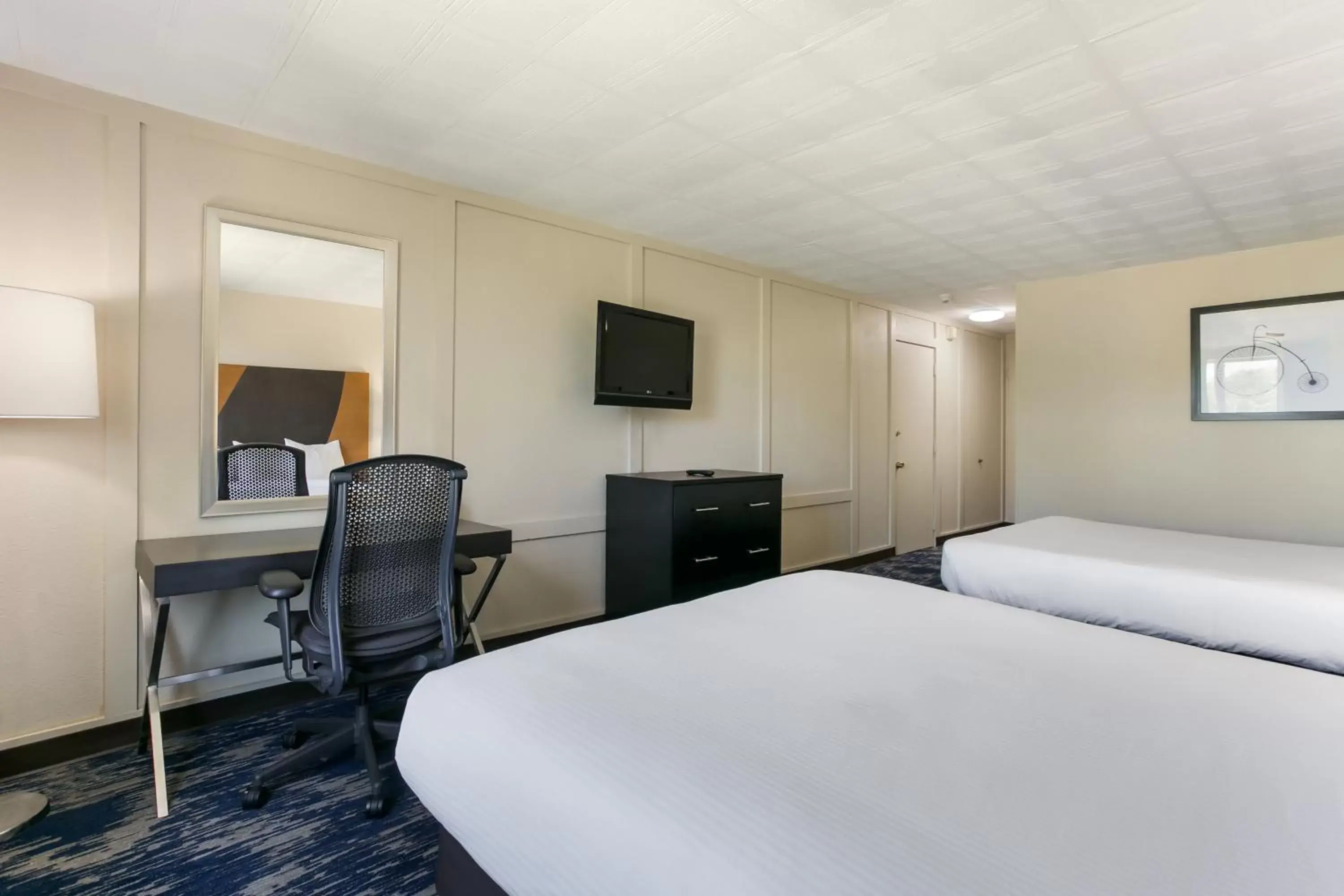 Bed in Eisenhower Hotel and Conference Center Bed in Eisenhower Hotel and Conference Center