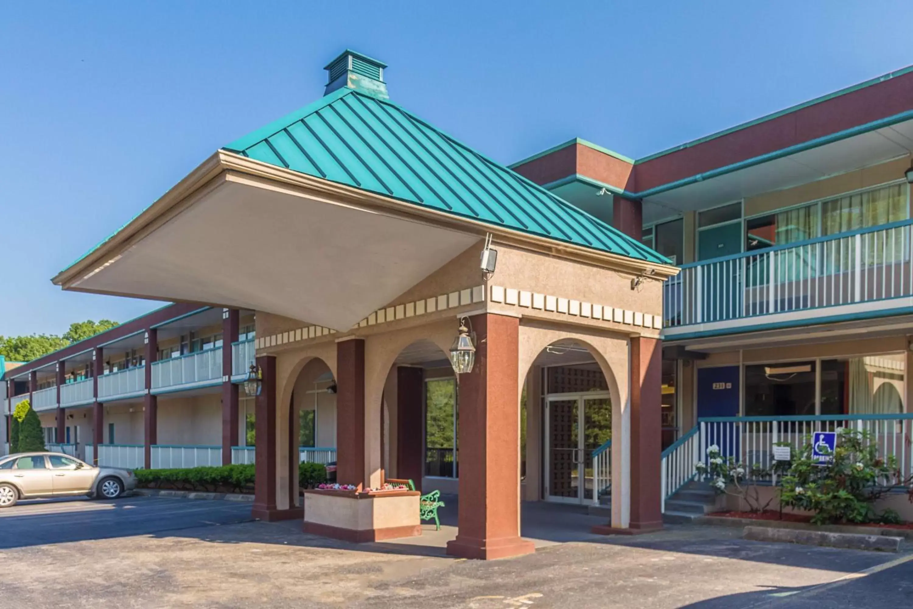 Property building in Motel 6-Groton, CT - Casinos nearby