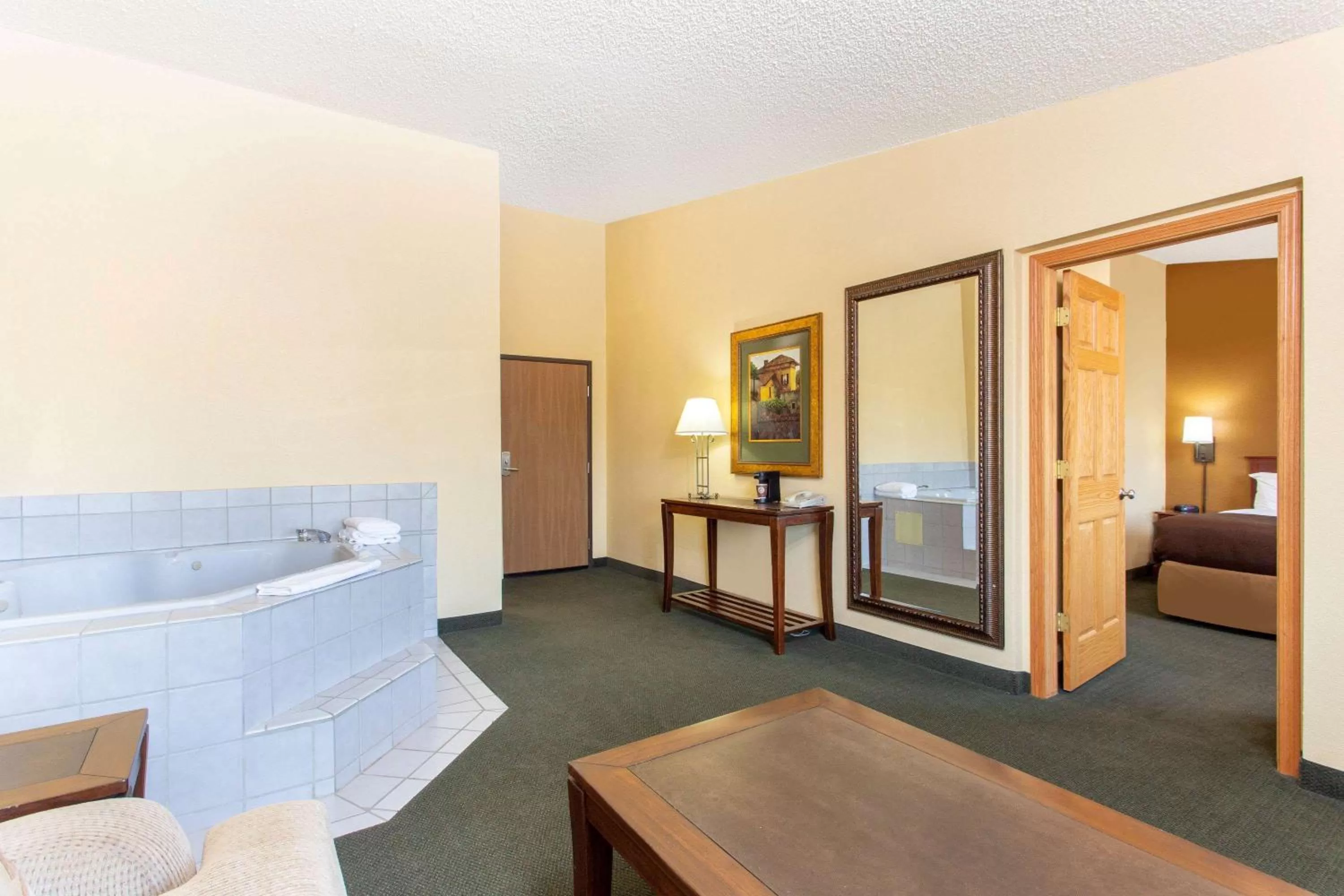 Photo of the whole room, Bed in AmericInn by Wyndham West Bend