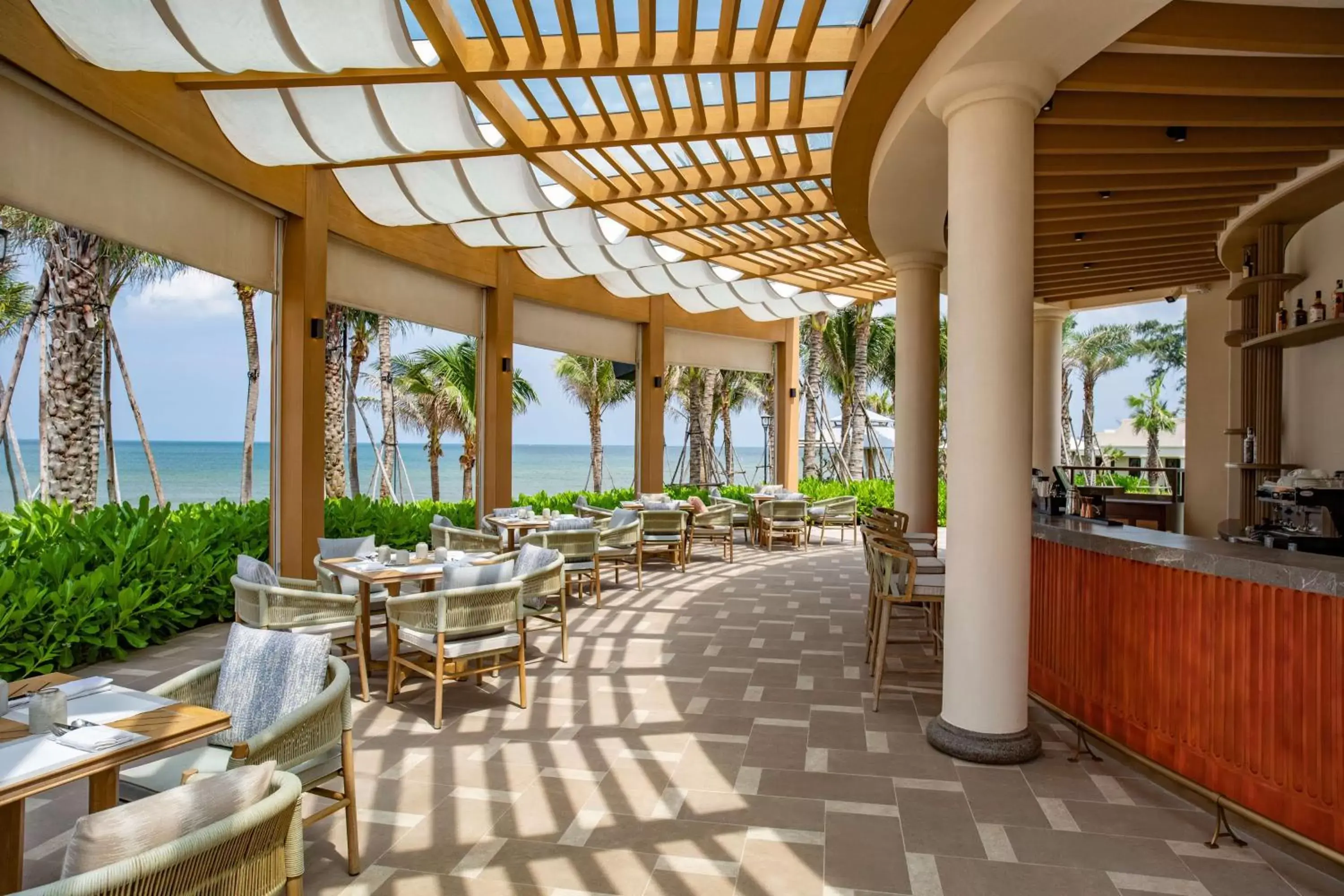 Restaurant/places to eat in Radisson Resort Phan Thiet Restaurant/places to eat in Radisson Resort Phan Thiet