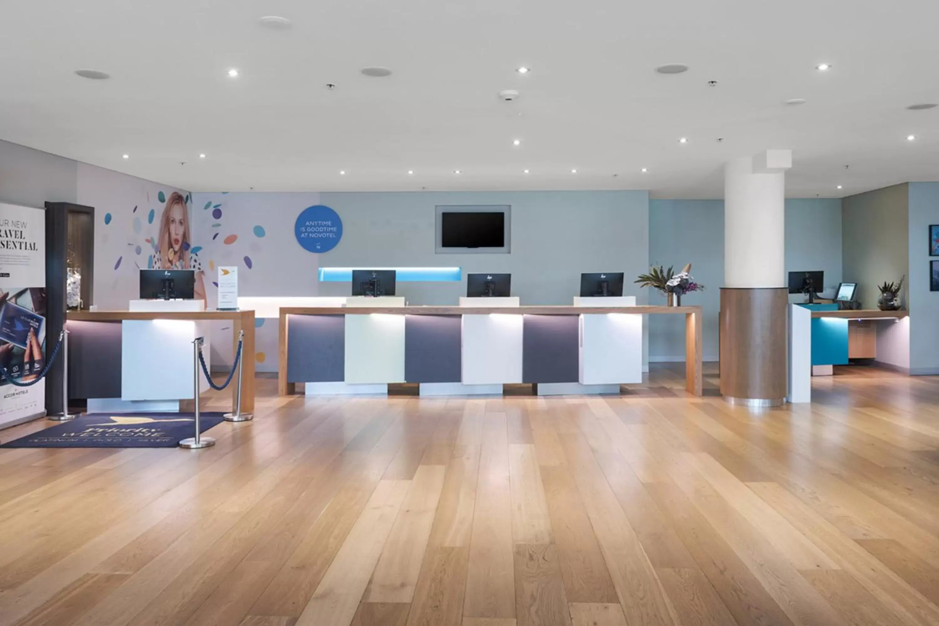 Lobby or reception, Lobby/Reception in Novotel Sydney Darling Harbour