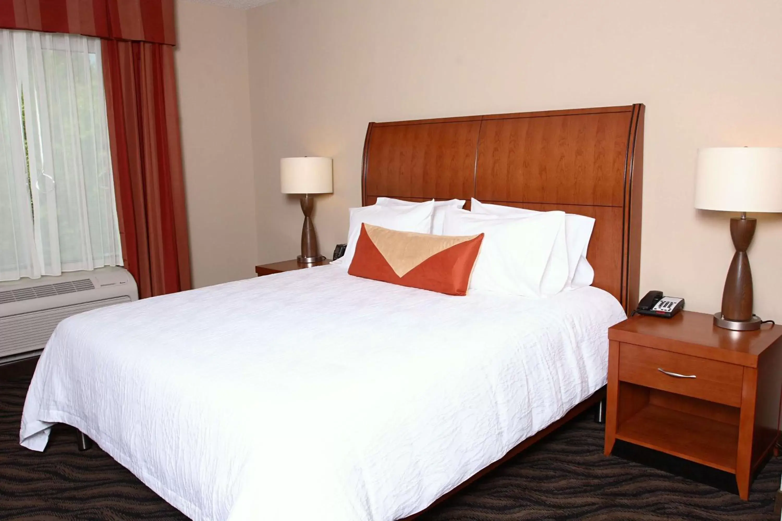 Bed in Hilton Garden Inn Chesapeake/Suffolk