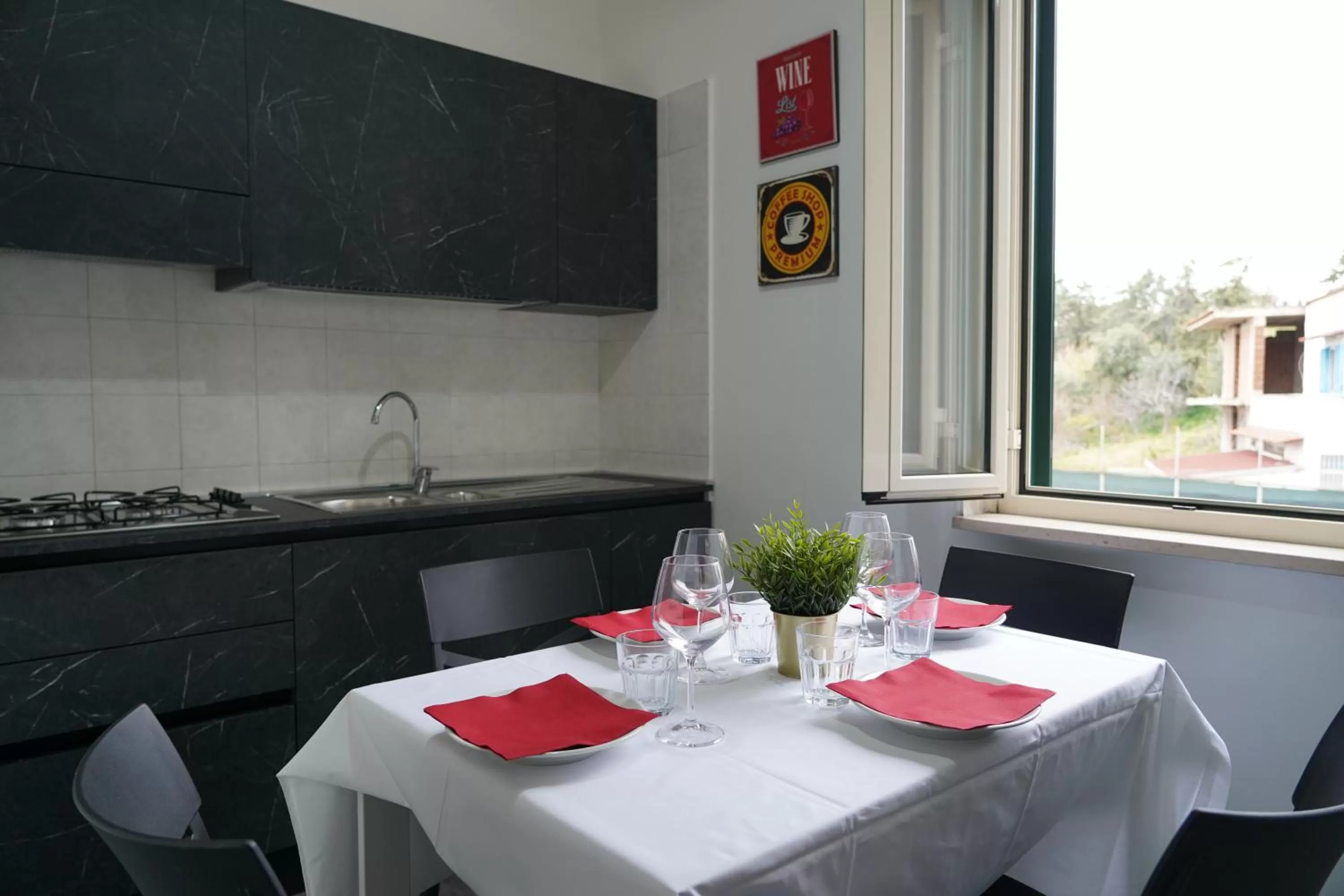 Kitchen or kitchenette in Villa Flora