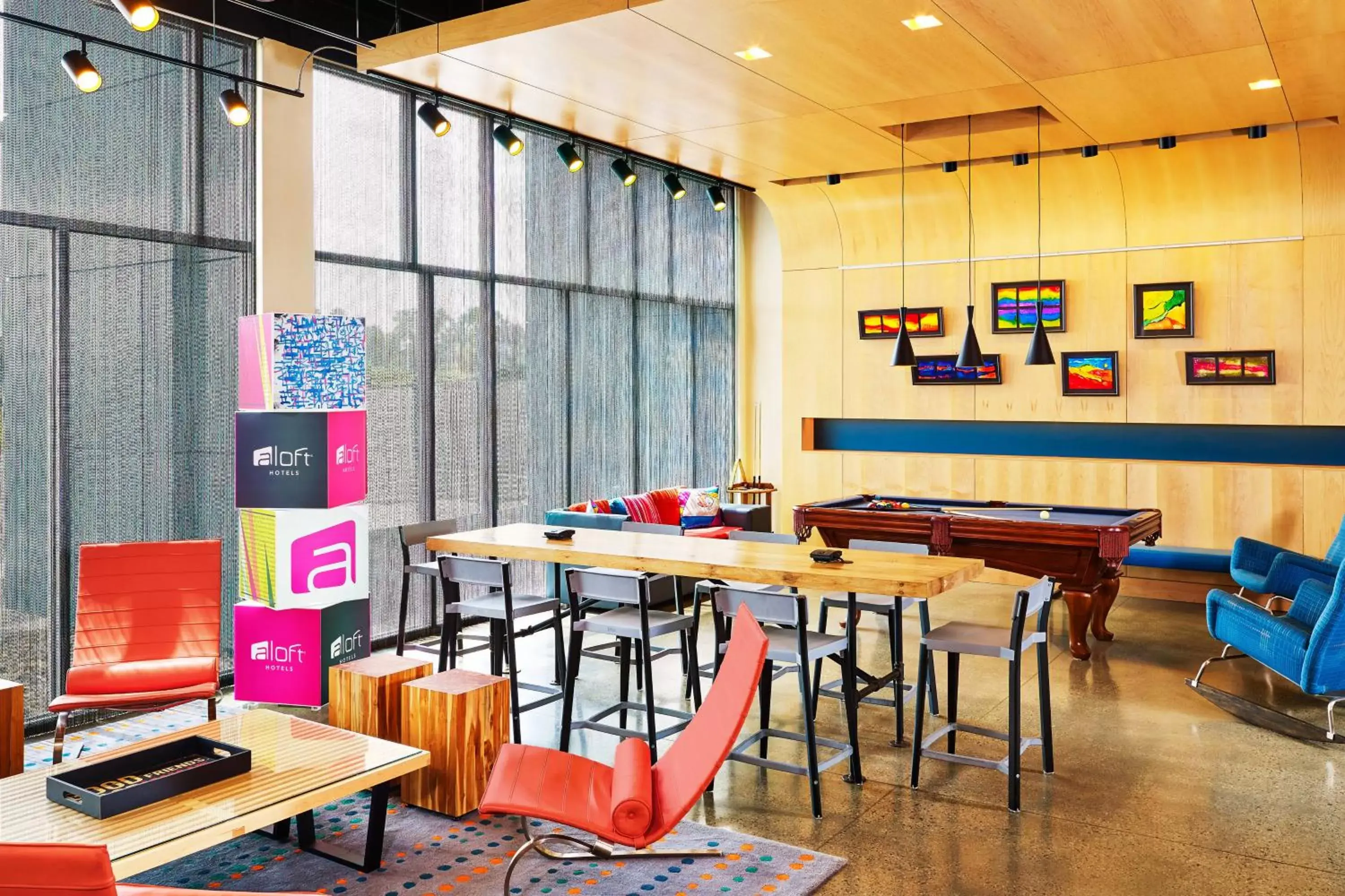 Lounge or bar, Restaurant/Places to Eat in Aloft Beachwood