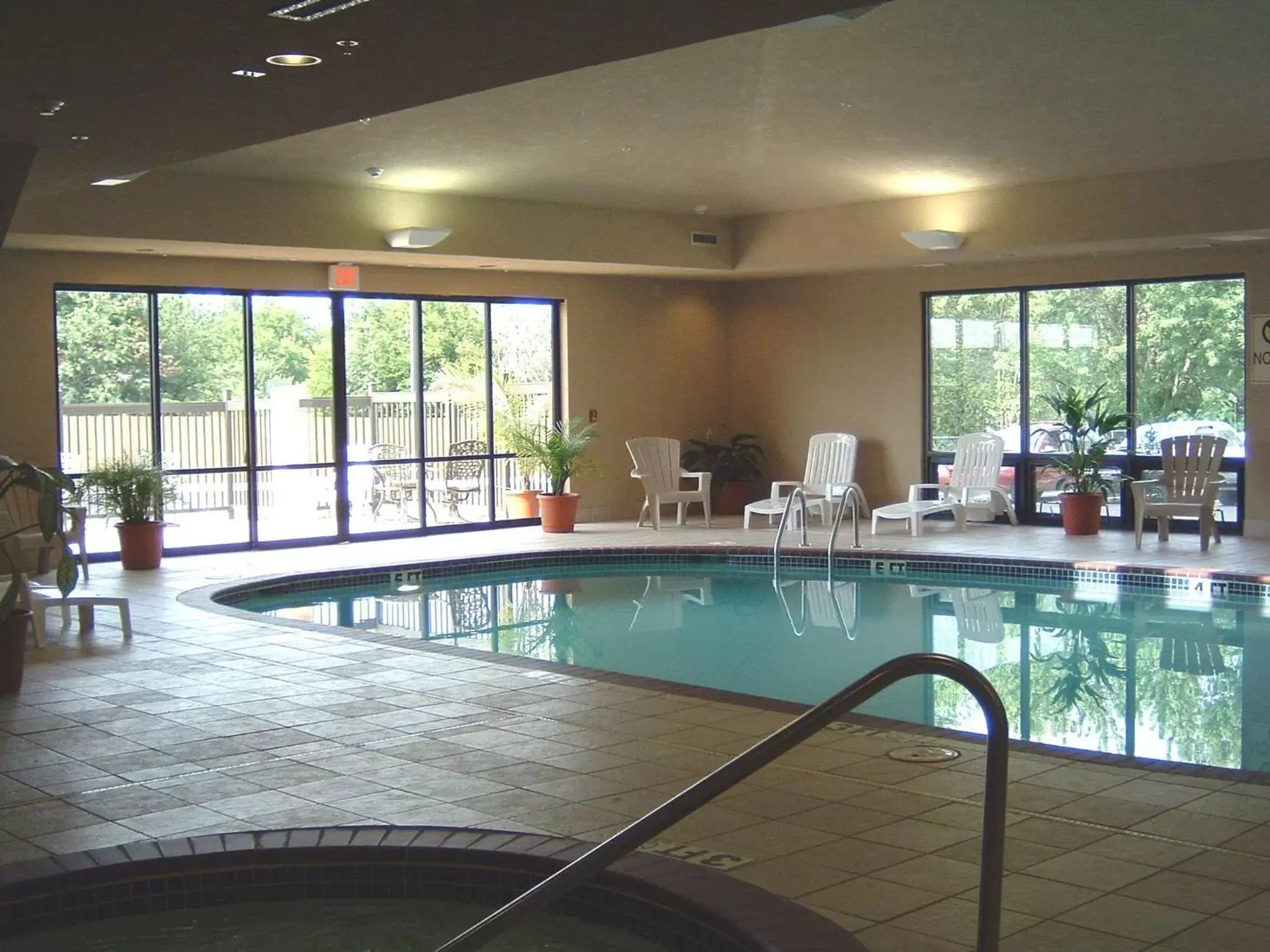Pool view, Swimming Pool in DoubleTree by Hilton Springdale
