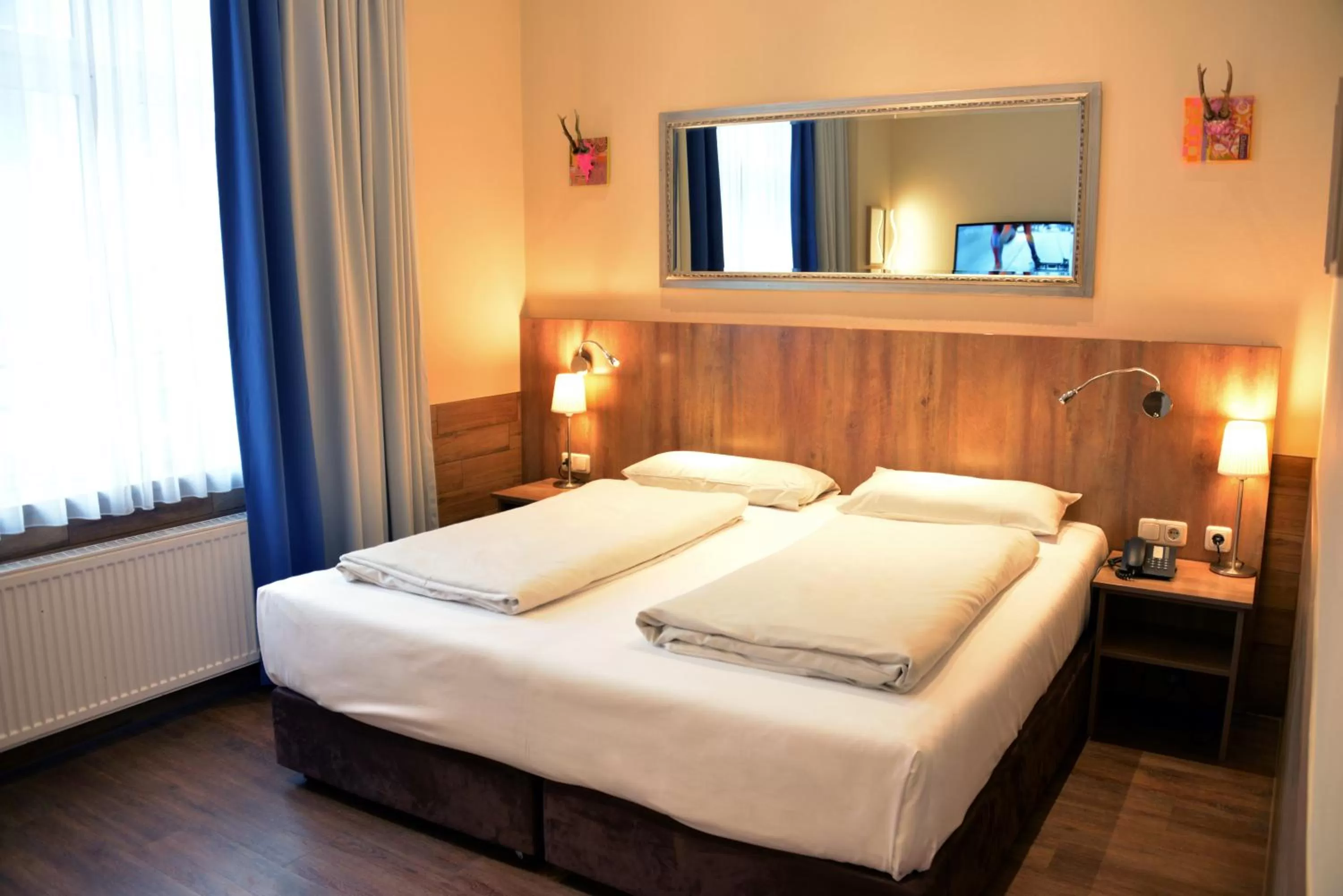 Photo of the whole room, Bed in Arthotel Munich