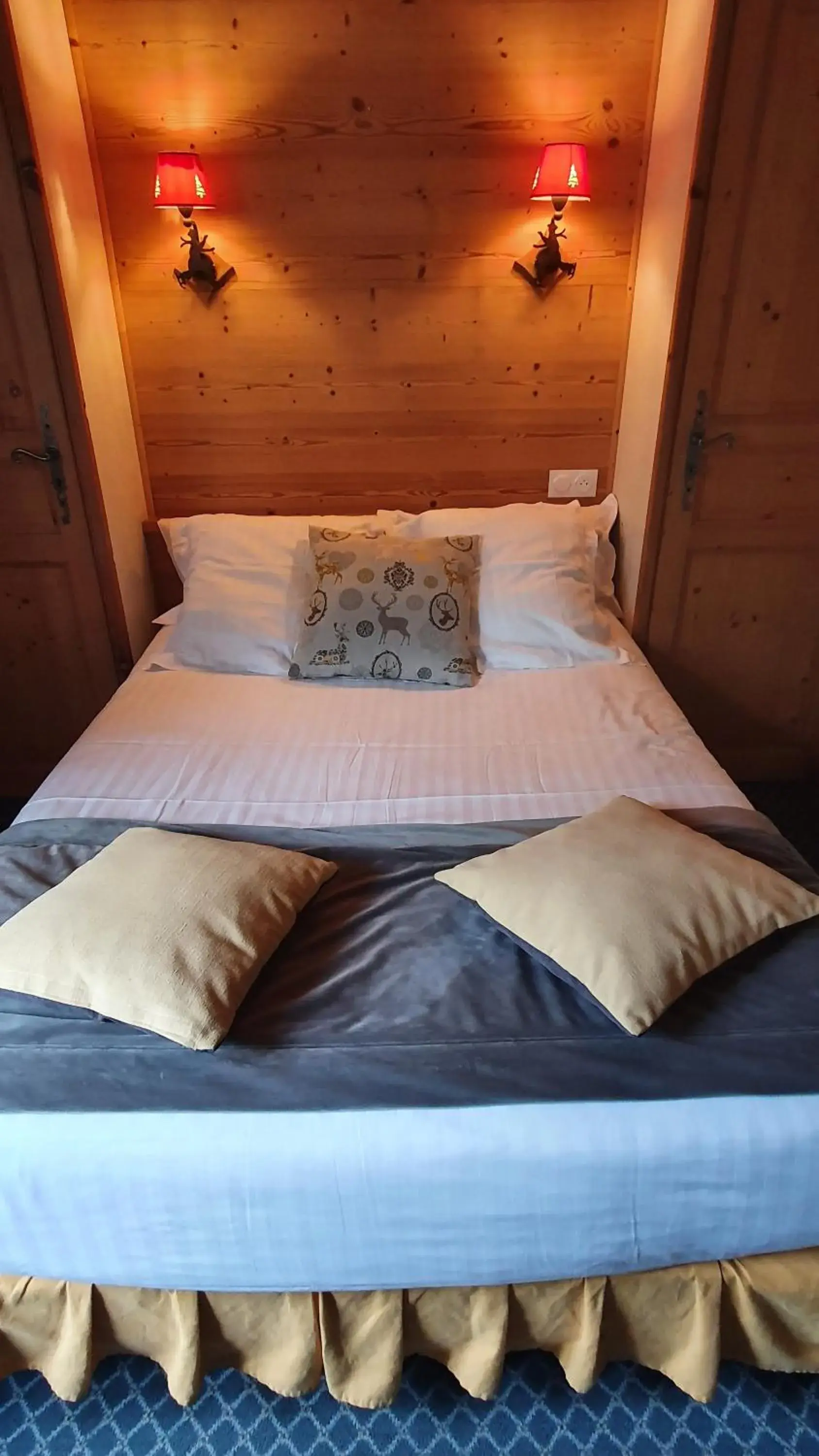 Bed in Le Relais Du Mont Blanc