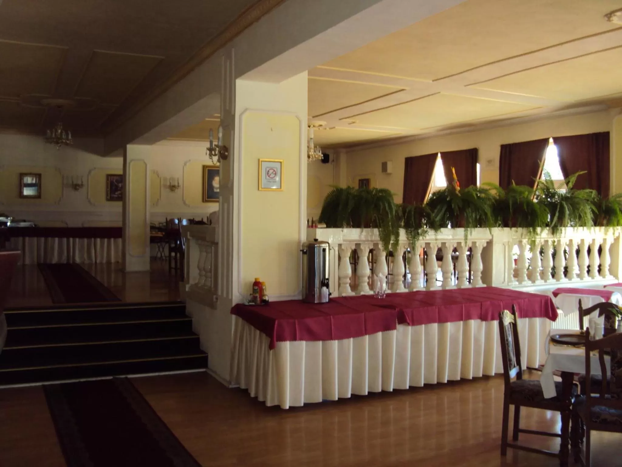 Restaurant/places to eat in Simple Pension Velický Zámoček