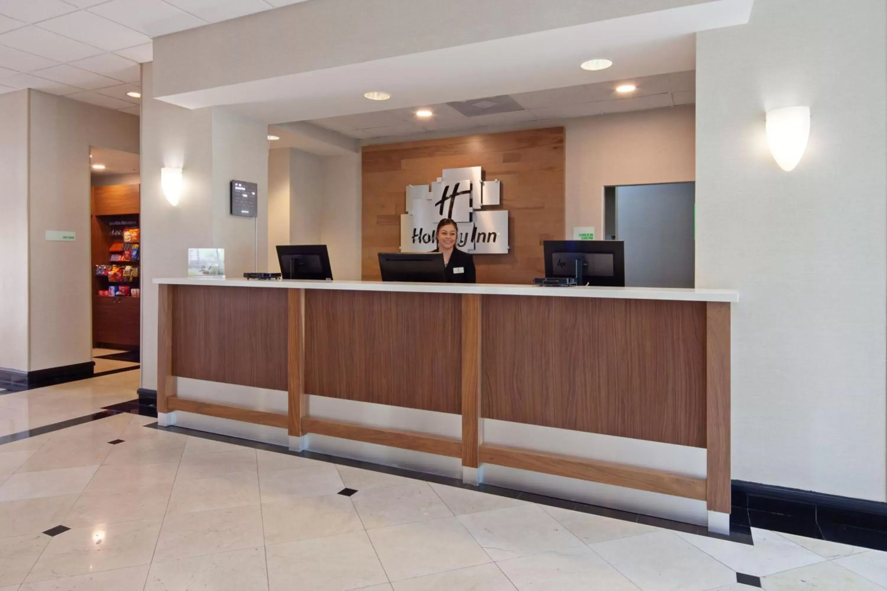 Property building, Lobby/Reception in Holiday Inn Palmdale-Lancaster, an IHG Hotel
