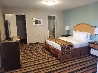 Bed in Best Western Plus Holiday Sands Inn & Suites