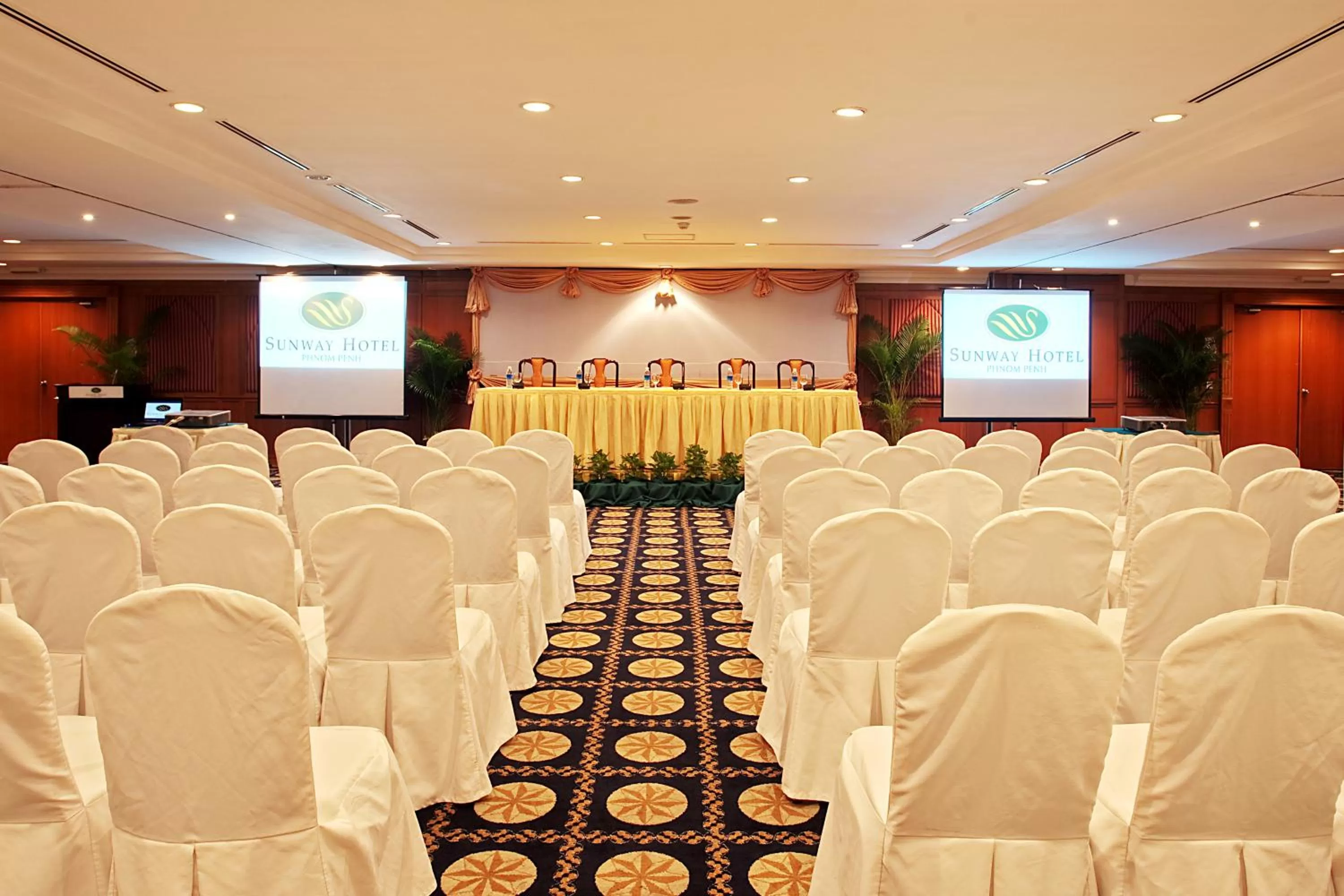 Business facilities in Sunway Hotel Phnom Penh